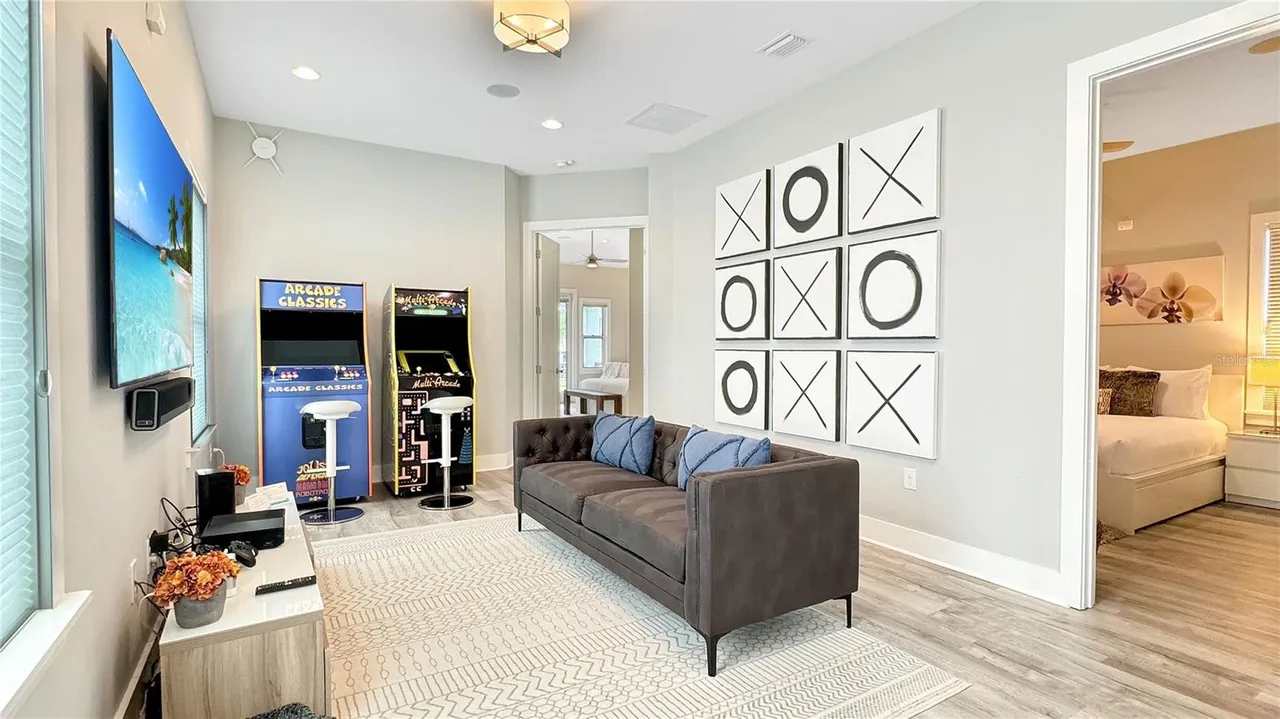 Villa with heated pool & theater, Reunion Resort