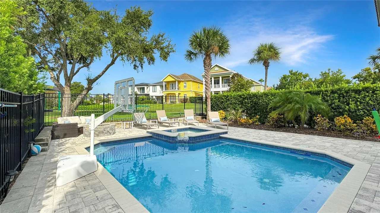 Villa with heated pool & theater, Reunion Resort