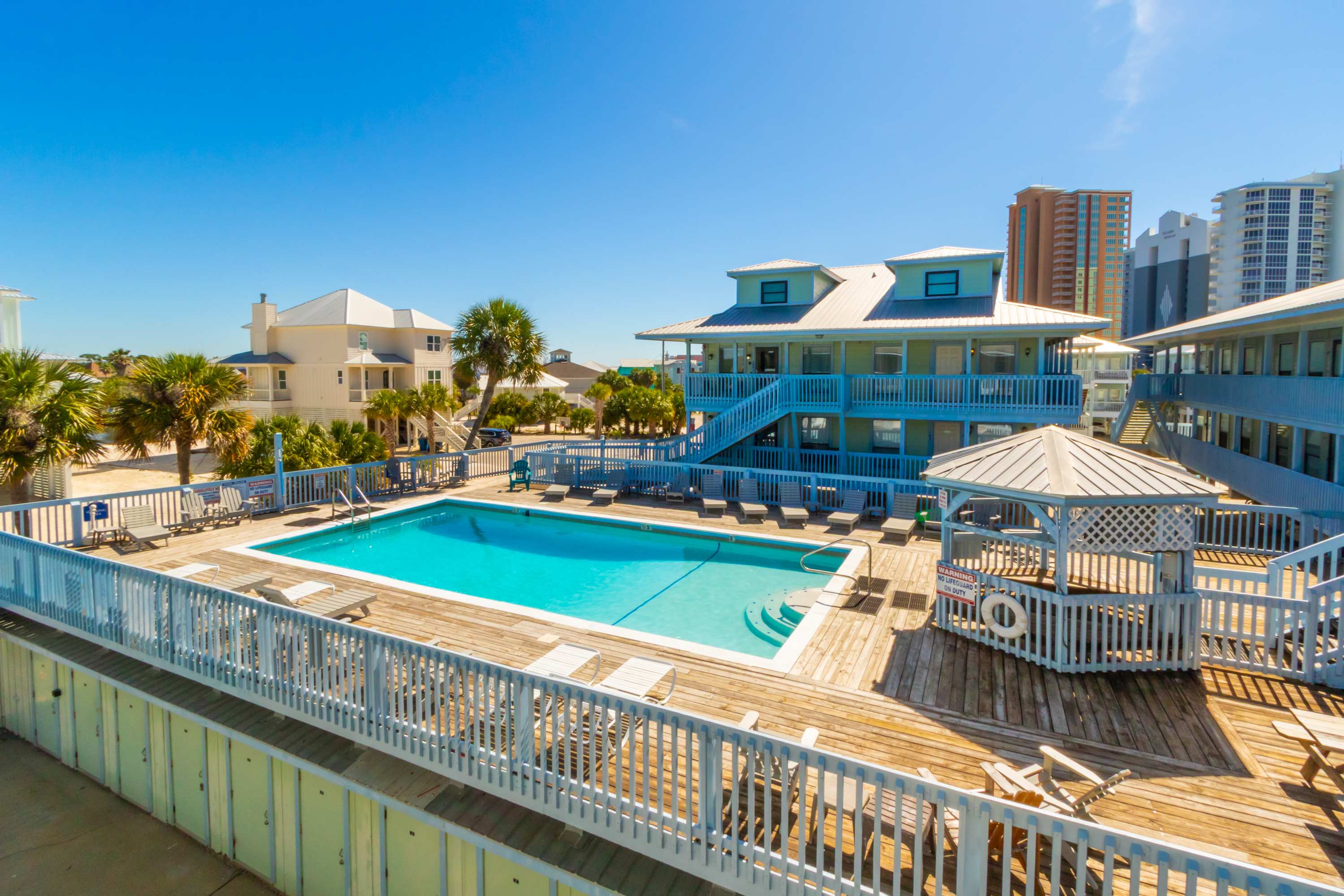 White Caps - NEW! Pool, Beaches, Dining