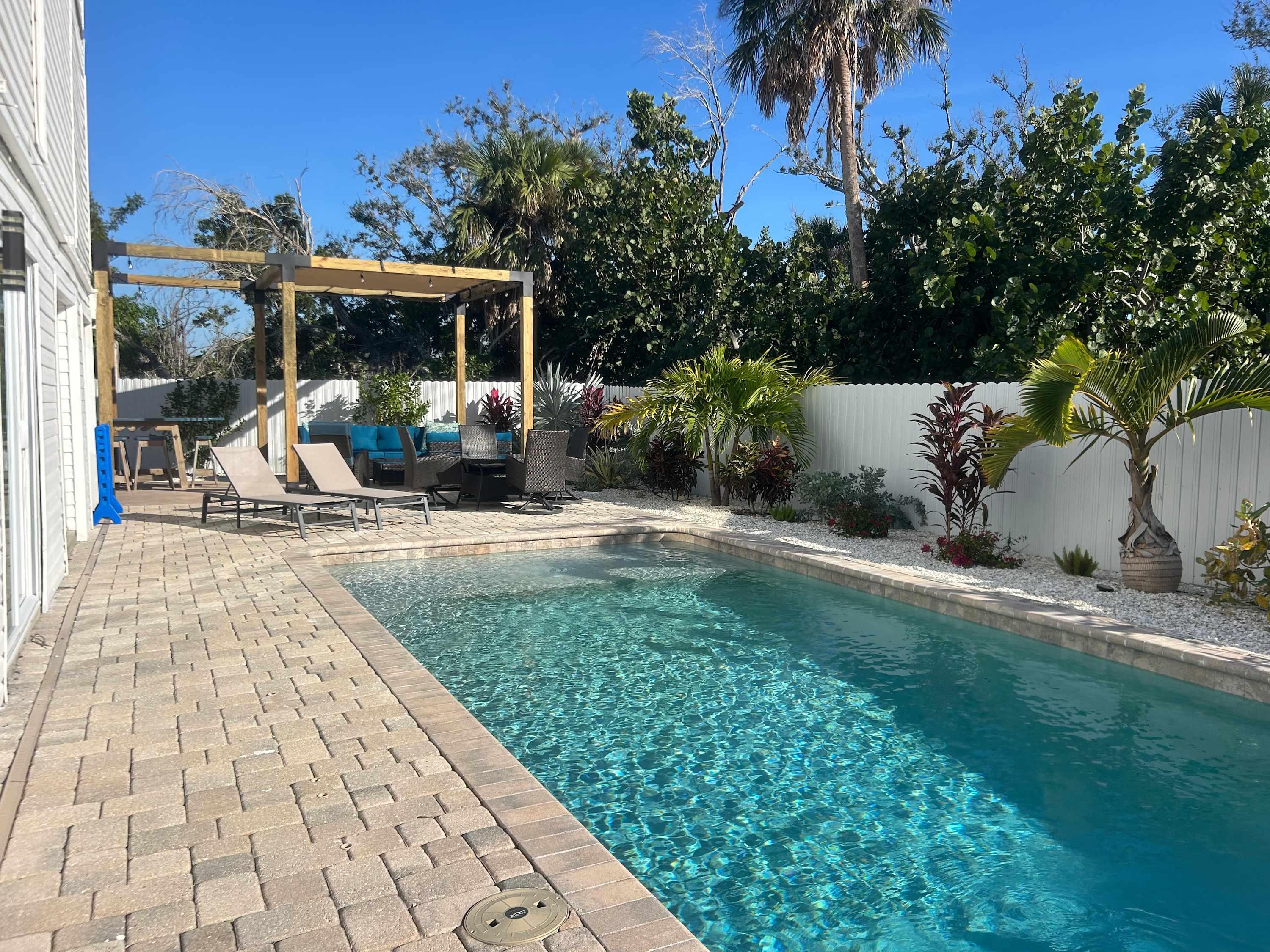 Entire Villa Nature View Heated Pool Block to Sand
