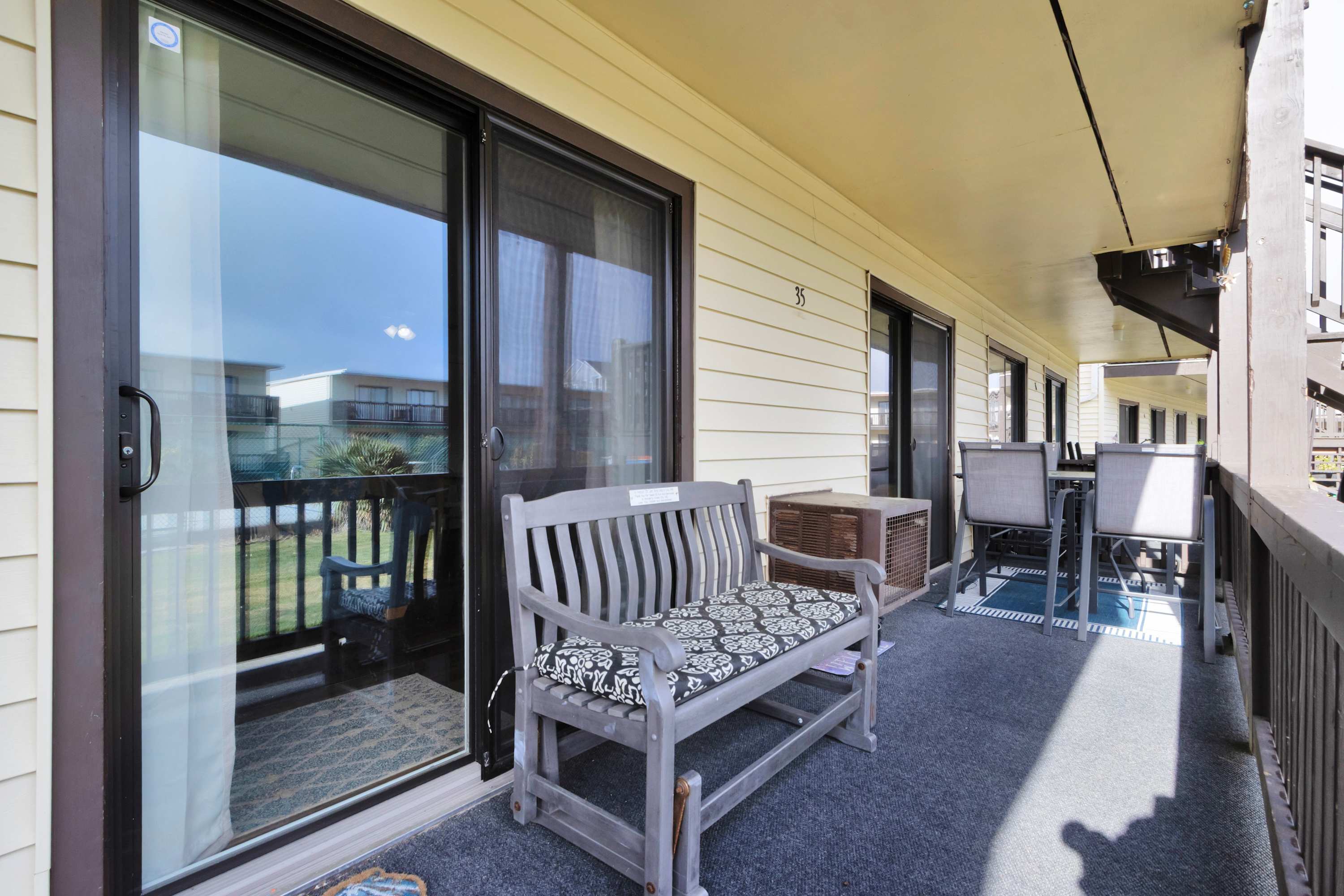 Golden Gate 35, Outdoor pool, Quiet Neighborhood