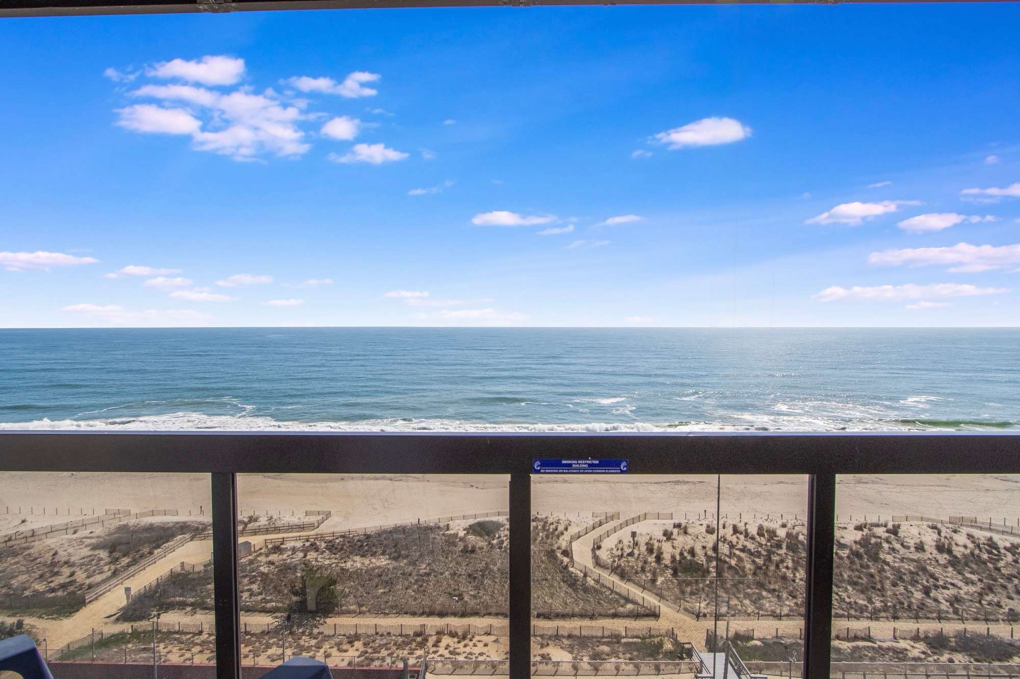 Golden Sands 1106: Gorgeous Oceanfront 1 BDRM condo, fully renovated and professionally decorated. All the comforts of home
