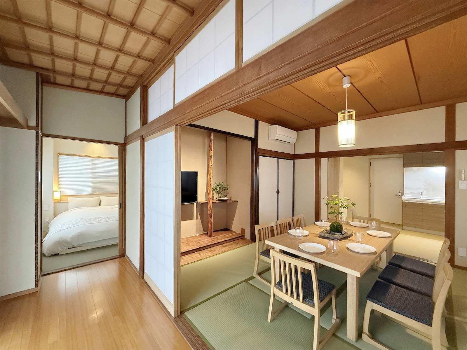 Heart of City 2BR Japanese Style Next to Hondori