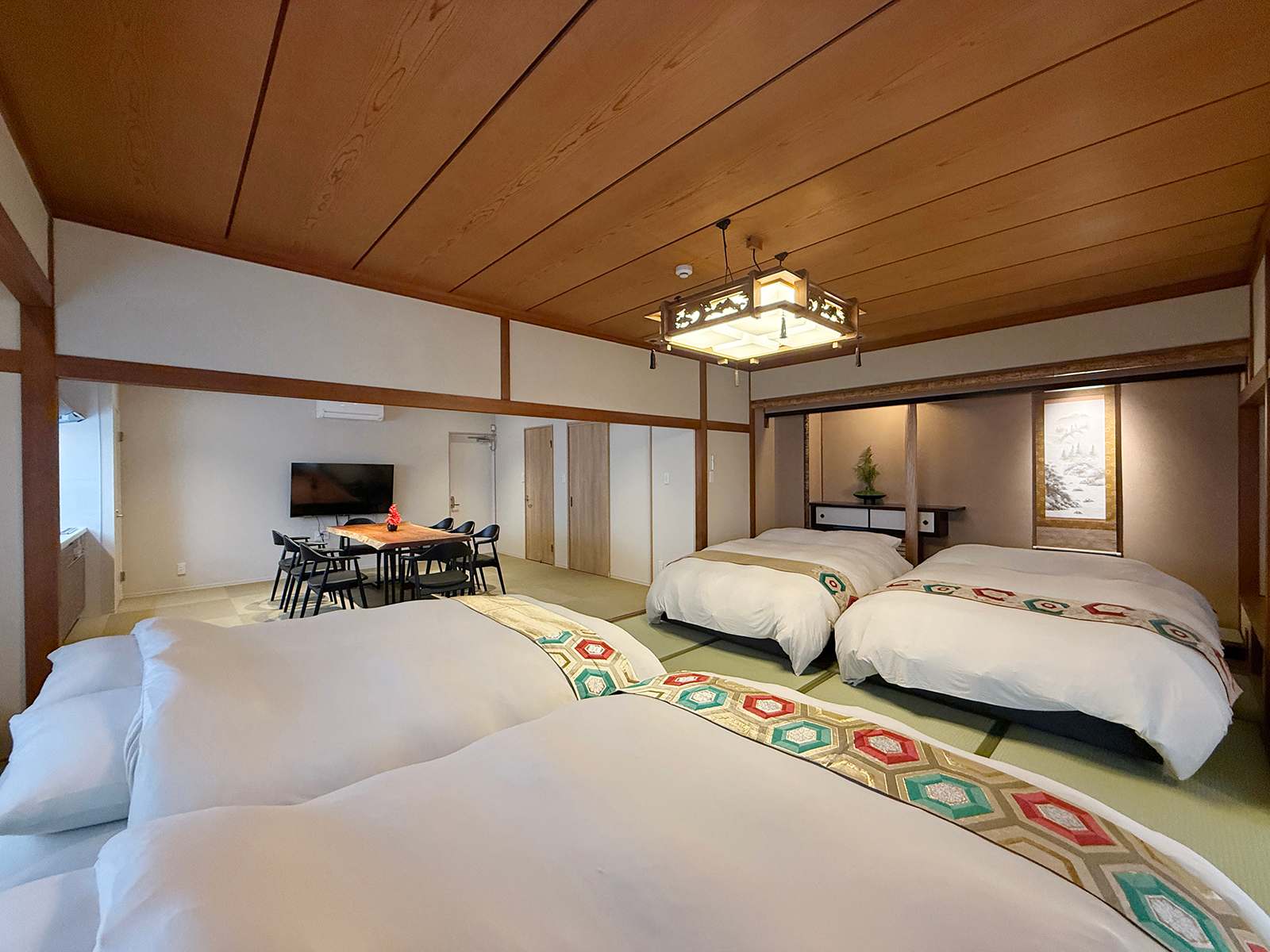 Modern 1BR with Tatami Next to Hondori City Center — Hiroshima city, Hiroshima — vacation rental