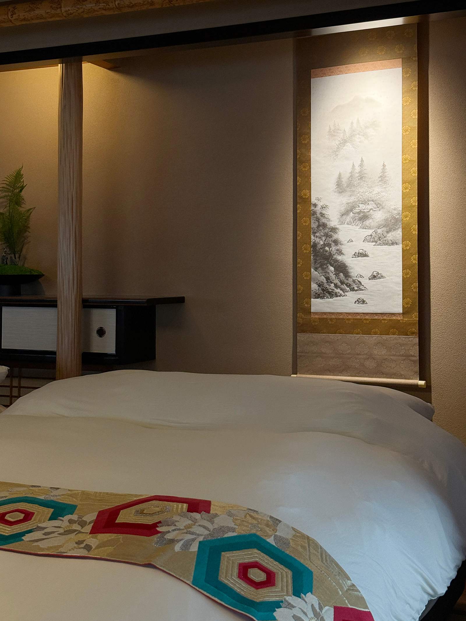 Modern 1BR with Tatami Next to Hondori City Center