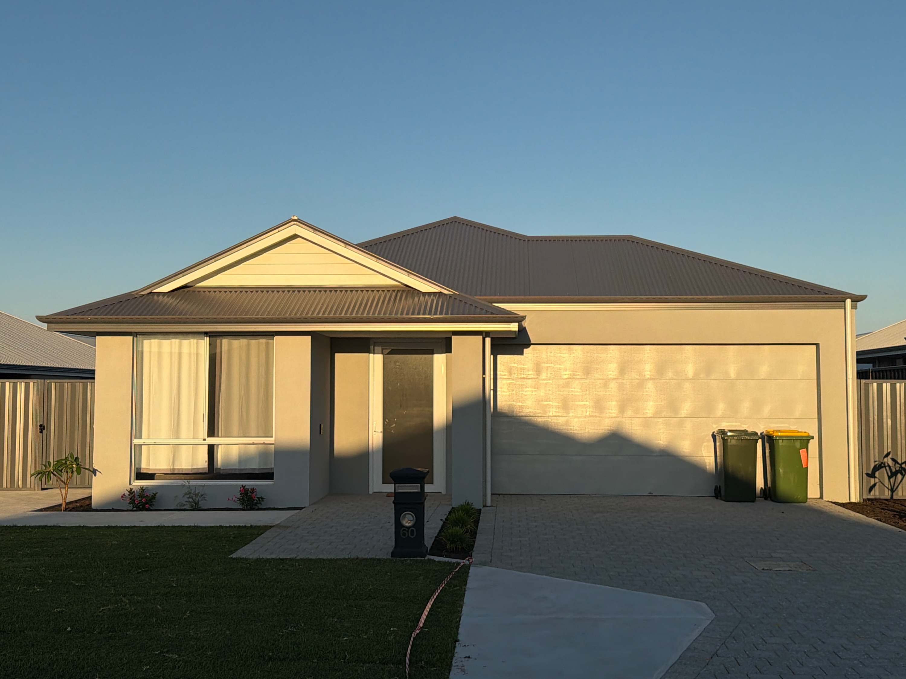 Dudley Park Getaway with ensuite in each bedroom!