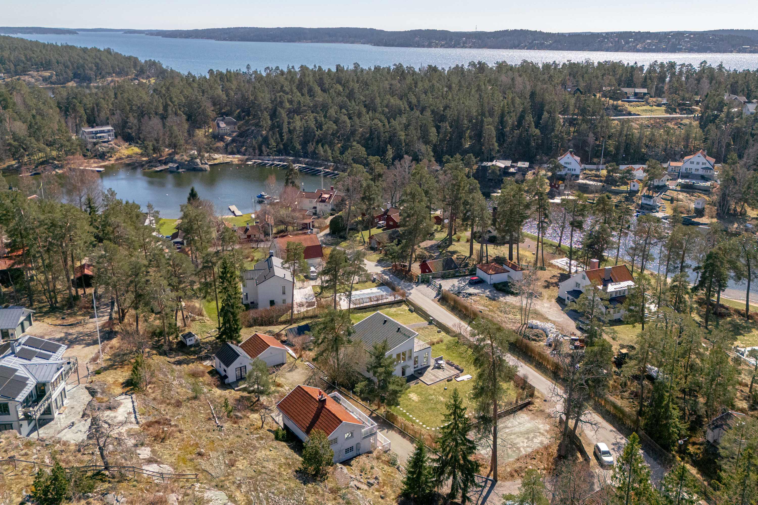 Lakefront Villa in Saltsjöbaden near Stockholm