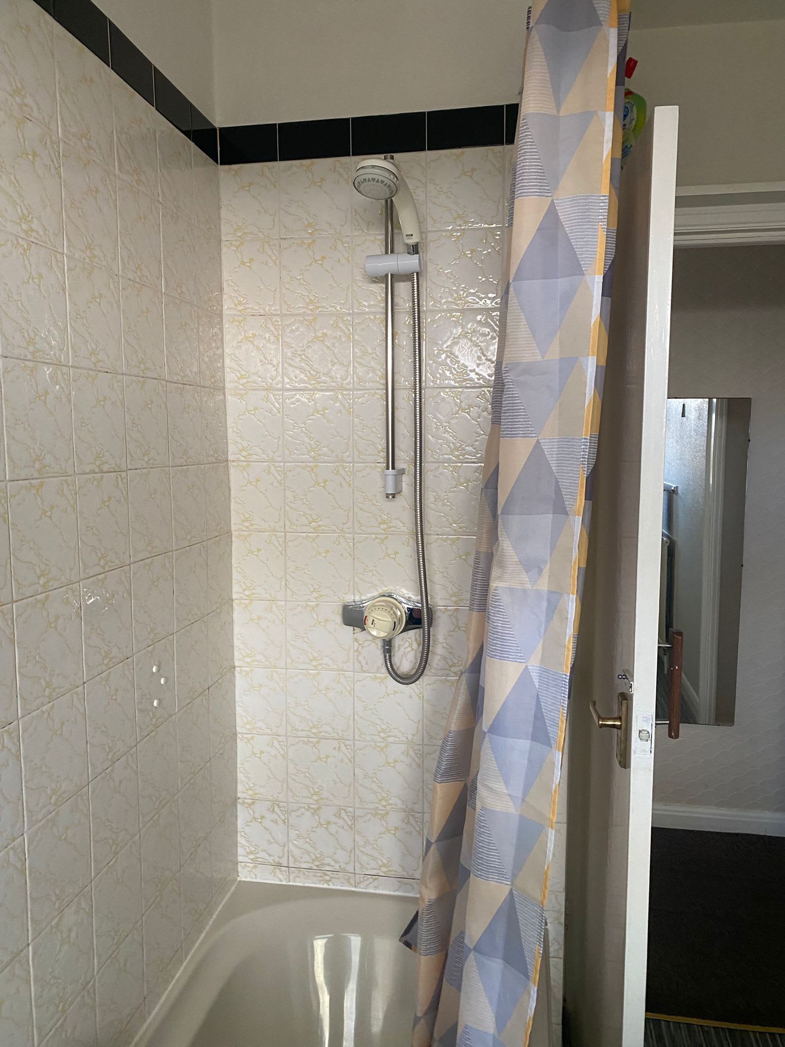 No 48 - 3 Bedroom Heworth in York in Galtres Road 48 YO31 1JR - Property image 5 - VivreStays