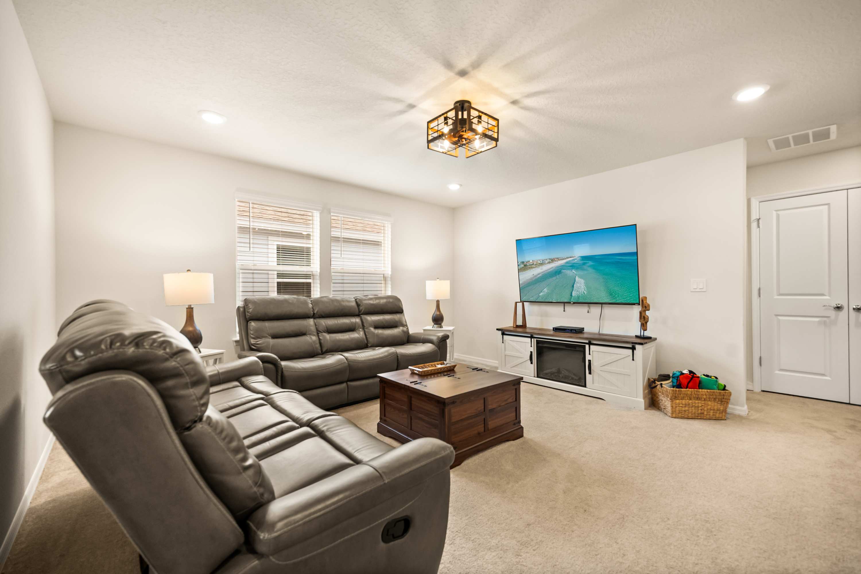 Davenport Villa 5BR Retreat, Sleeps 12