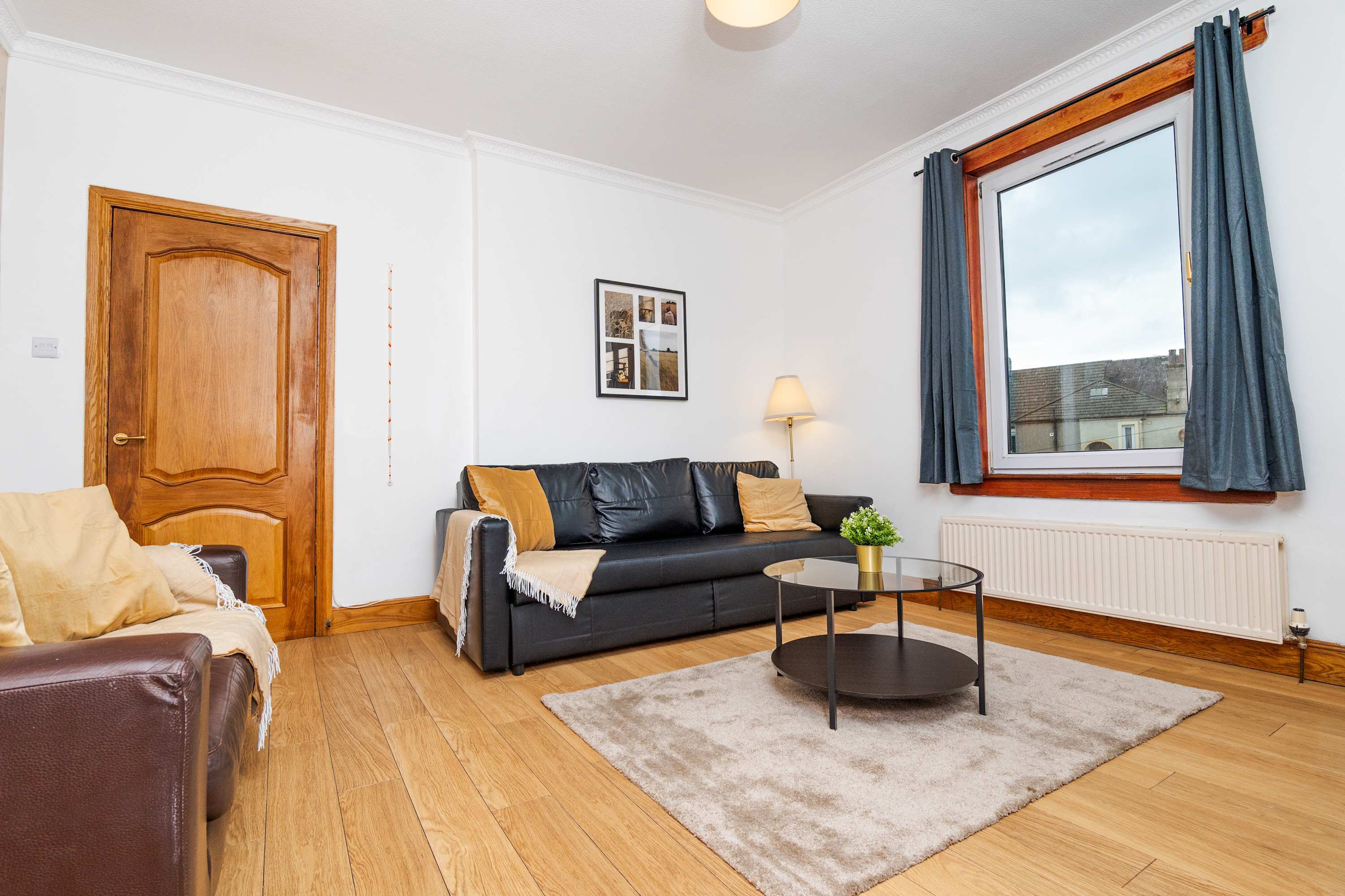 View Nr Falkirk & Edinburgh 2BR Cottage Parking Wi-Fi in Queen Street FK3 Nr Falkirk & Edinburgh 2BR Cottage Parking Wi-Fi in Queen Street FK3 - Property image 13 - VivreStays