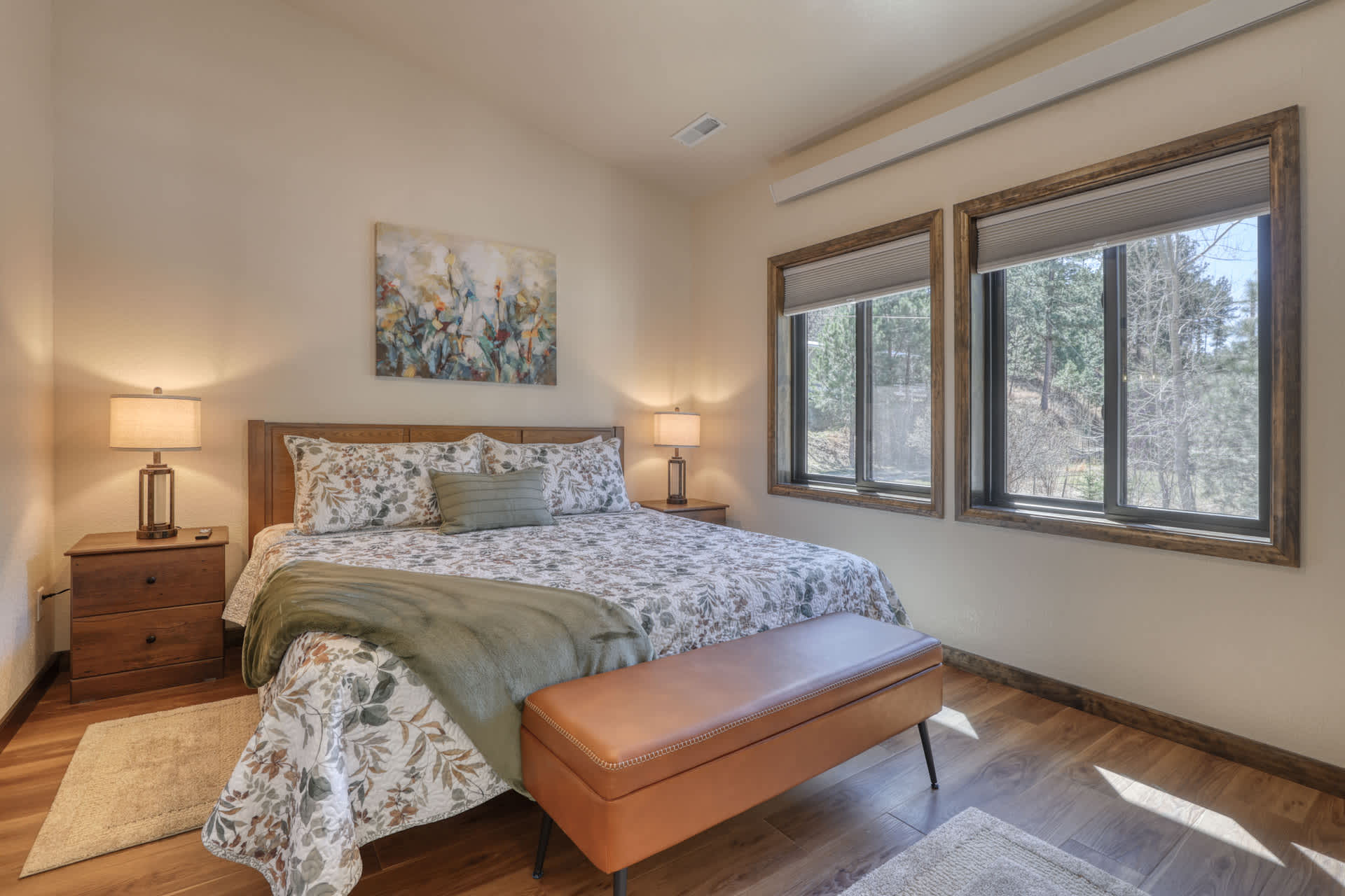 The Gold Hill Chalet W/ Private Hot Tub 4