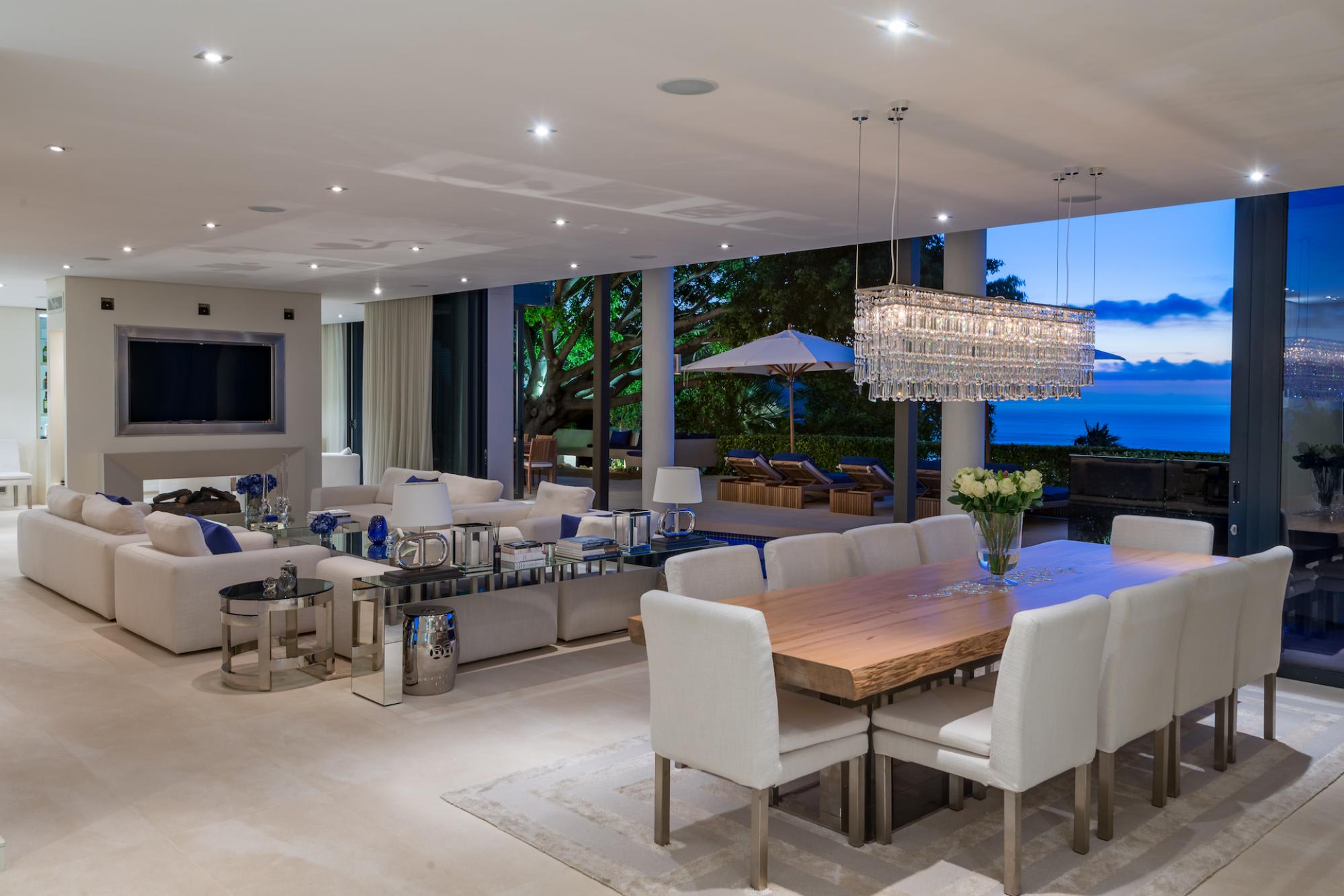 Camps Bay Luxury 5 Star 5 Bed w Gym Villa Majestic 8