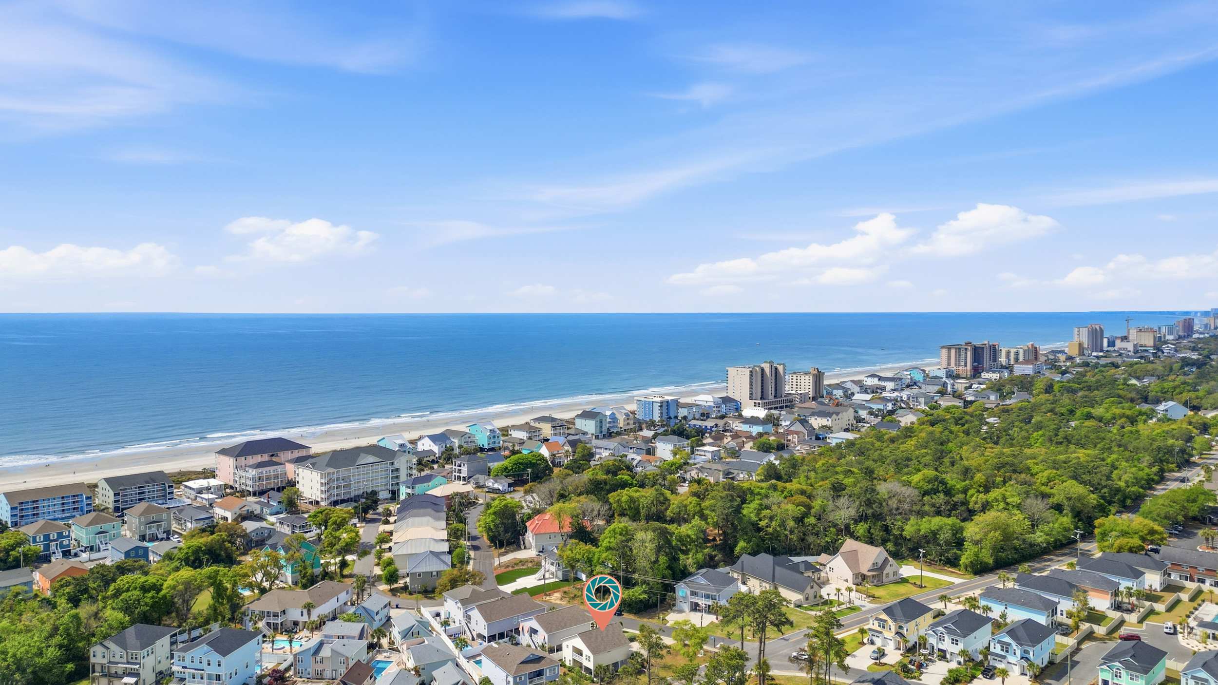 Paradise Found 2 Blocks to Beach w Air Hockey