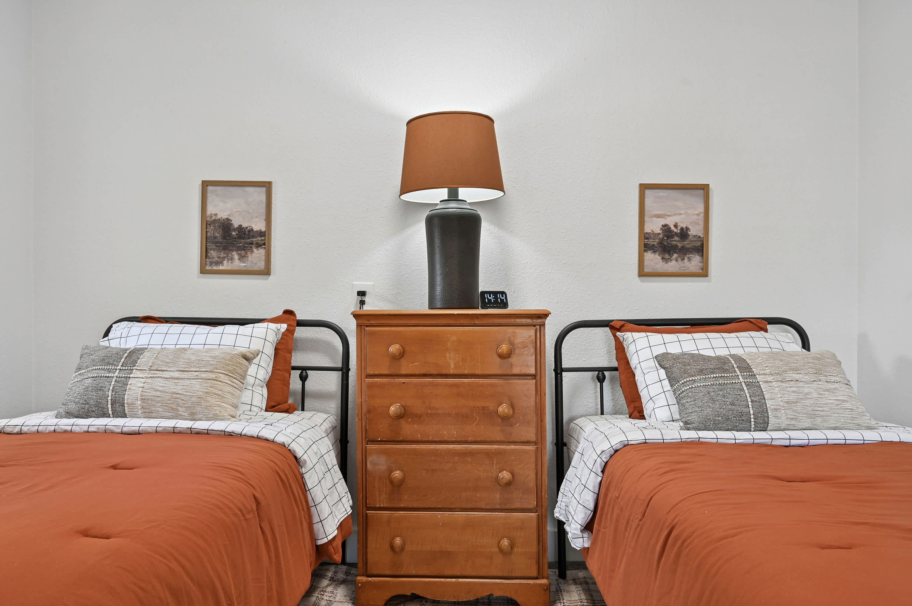 Bed 4- 2 twins (upstairs)