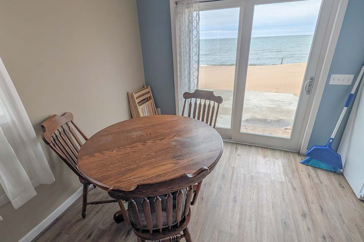 Lake Huron Cottage - Beach Access