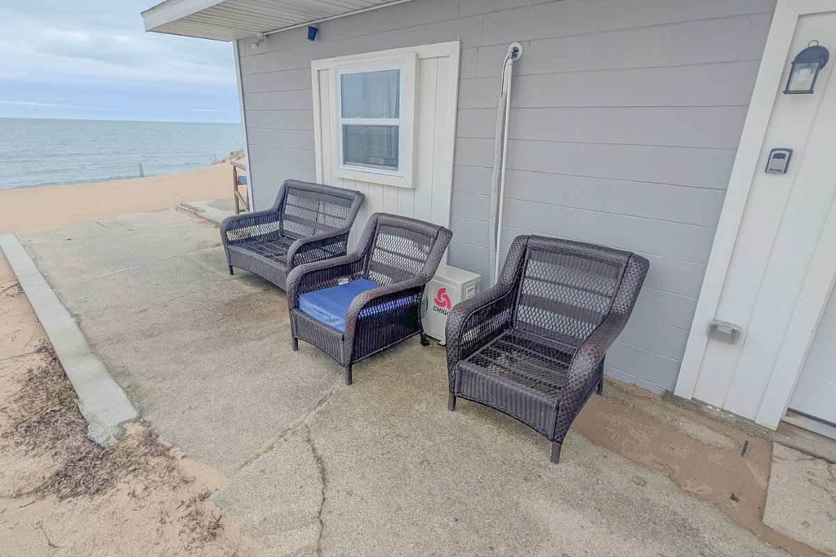 Lake Huron Cottage - Beach Access