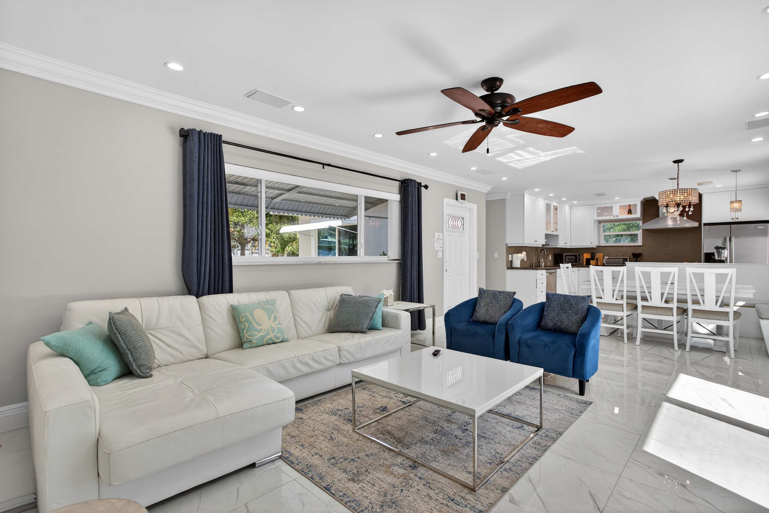 Stay breezy at Coconut Oasis