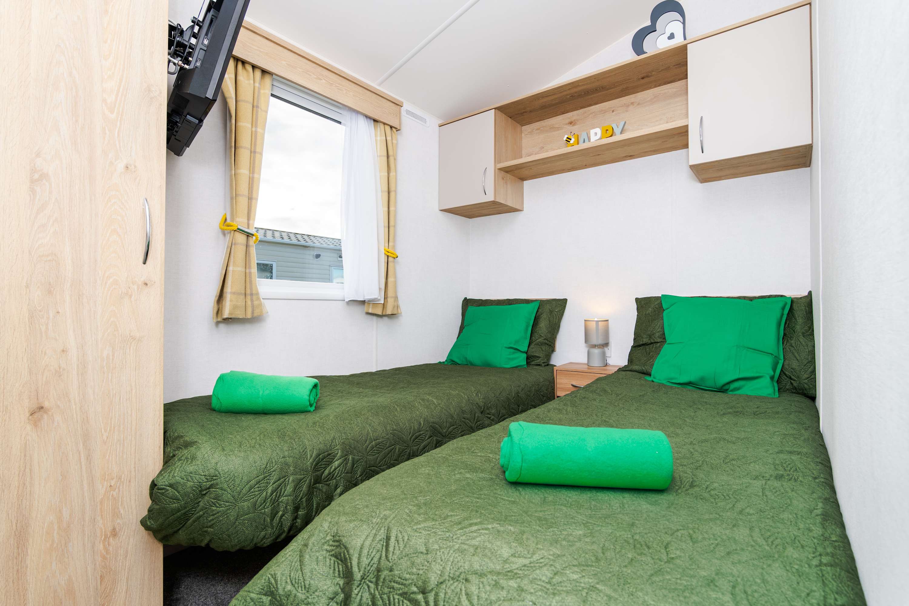 View Seton Sands 3BR Premium Caravan - Near Edinburgh in Links Road EH32 Seton Sands 3BR Premium Caravan - Near Edinburgh in Links Road EH32 - Property image 8 - VivreStays