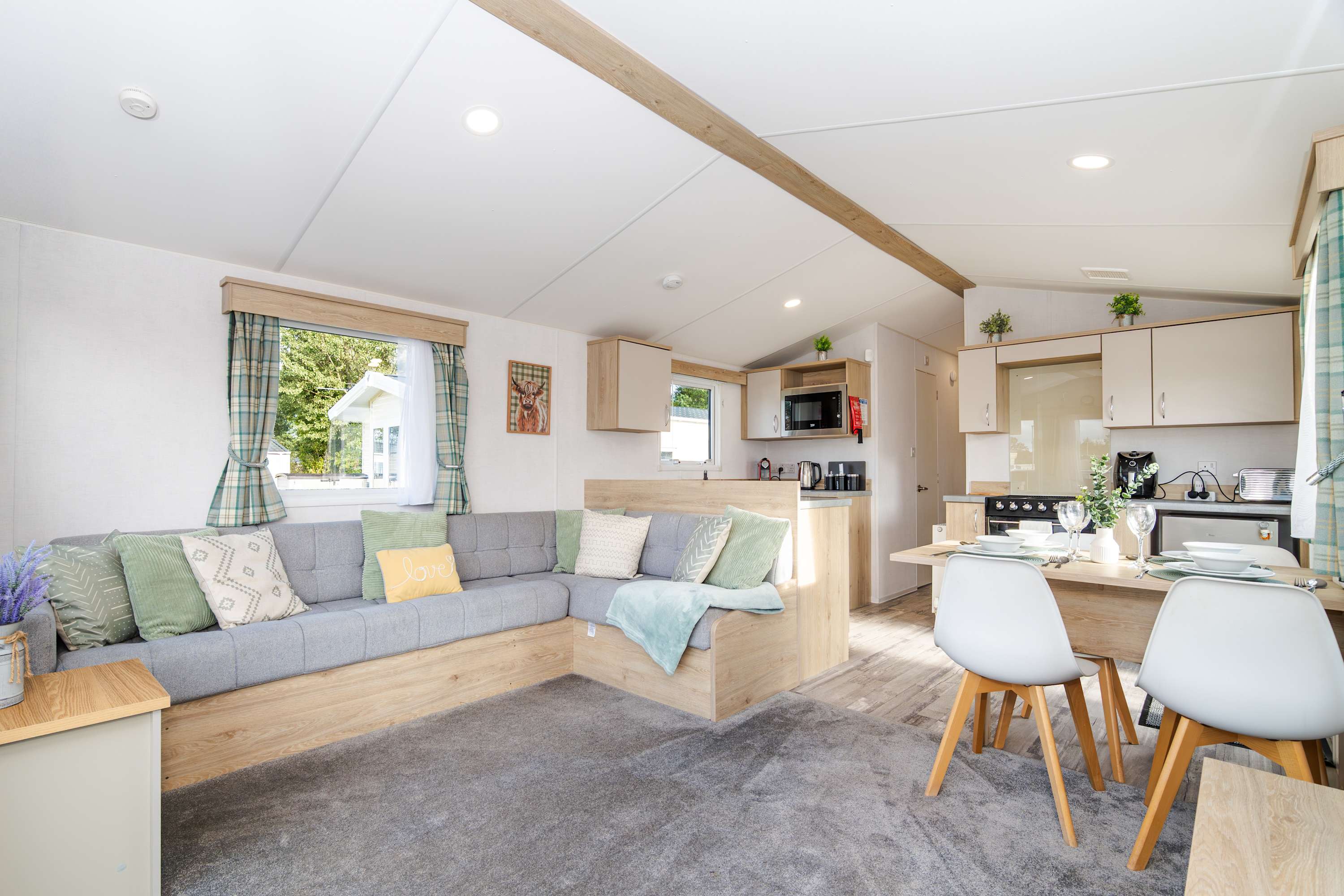 View Seton Sands 3BR Premium Caravan - Near Edinburgh in Links Road EH32 Seton Sands 3BR Premium Caravan - Near Edinburgh in Links Road EH32 - Property image 3 - VivreStays