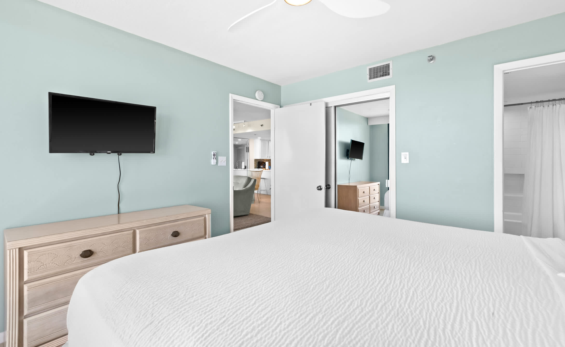 One Seagrove Place 0201 18