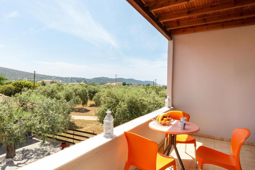 Studios River - Potos Poolside Apartment with View — Potos, Thasos — vacation rental