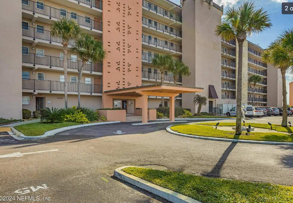 3350 S Fletcher Avenue Unit D5 — photo 2