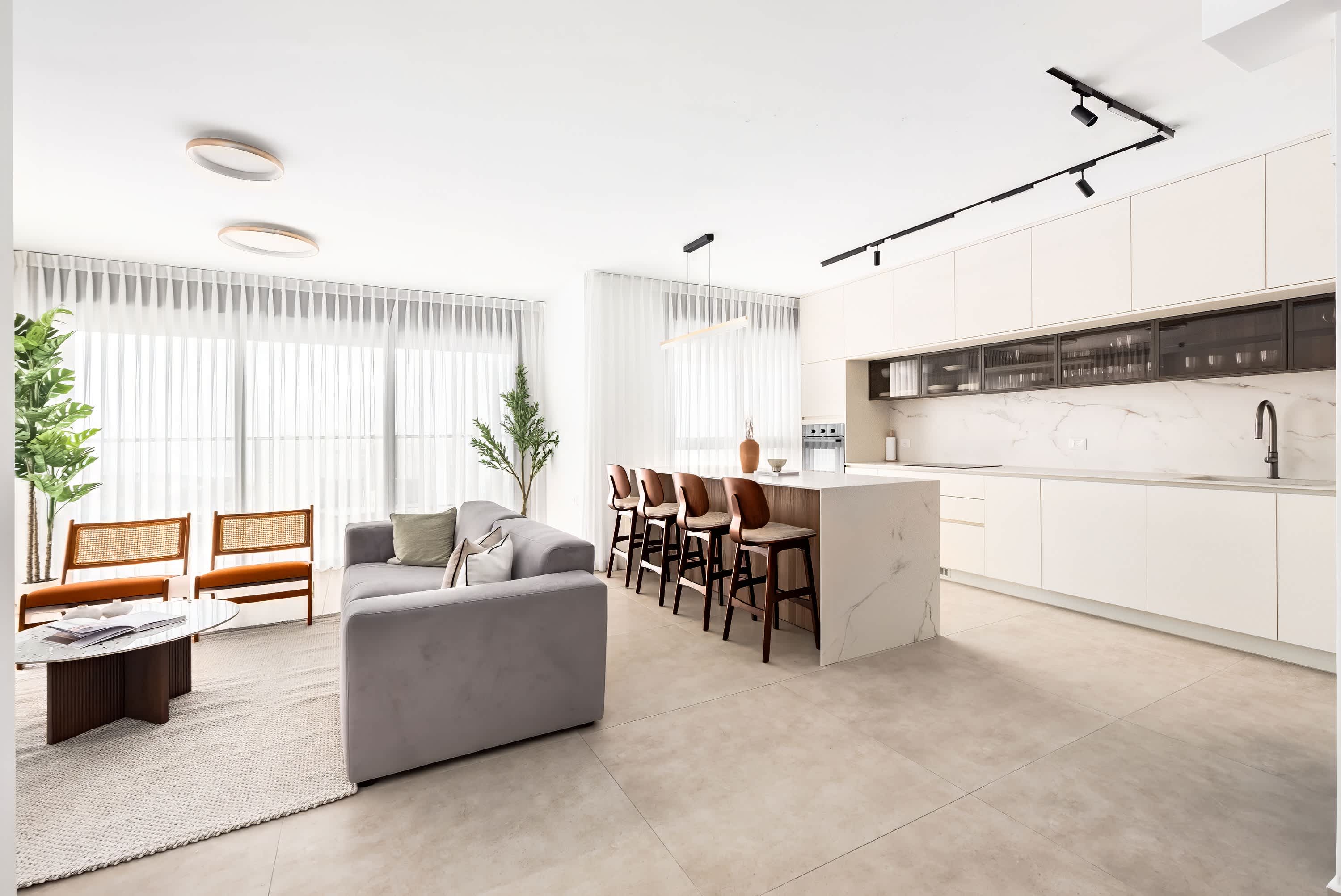 Luxury 4BR | Panoramic Sea-View Balcony | Mamad