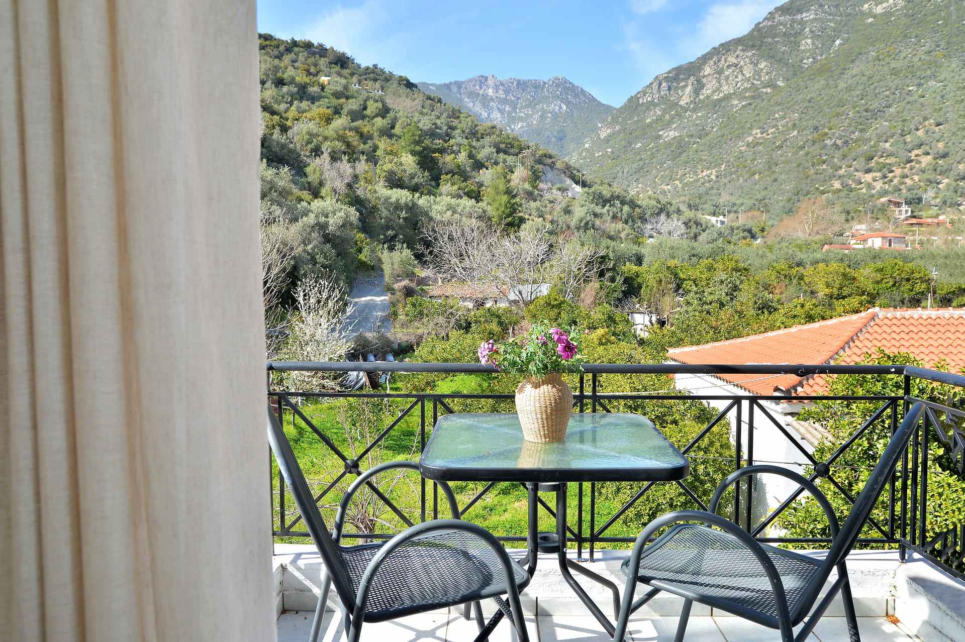 Ilia Edipsos Sunny Getaway - Triple Cozy Nest — Ilia Edipsos, Euboea — vacation rental
