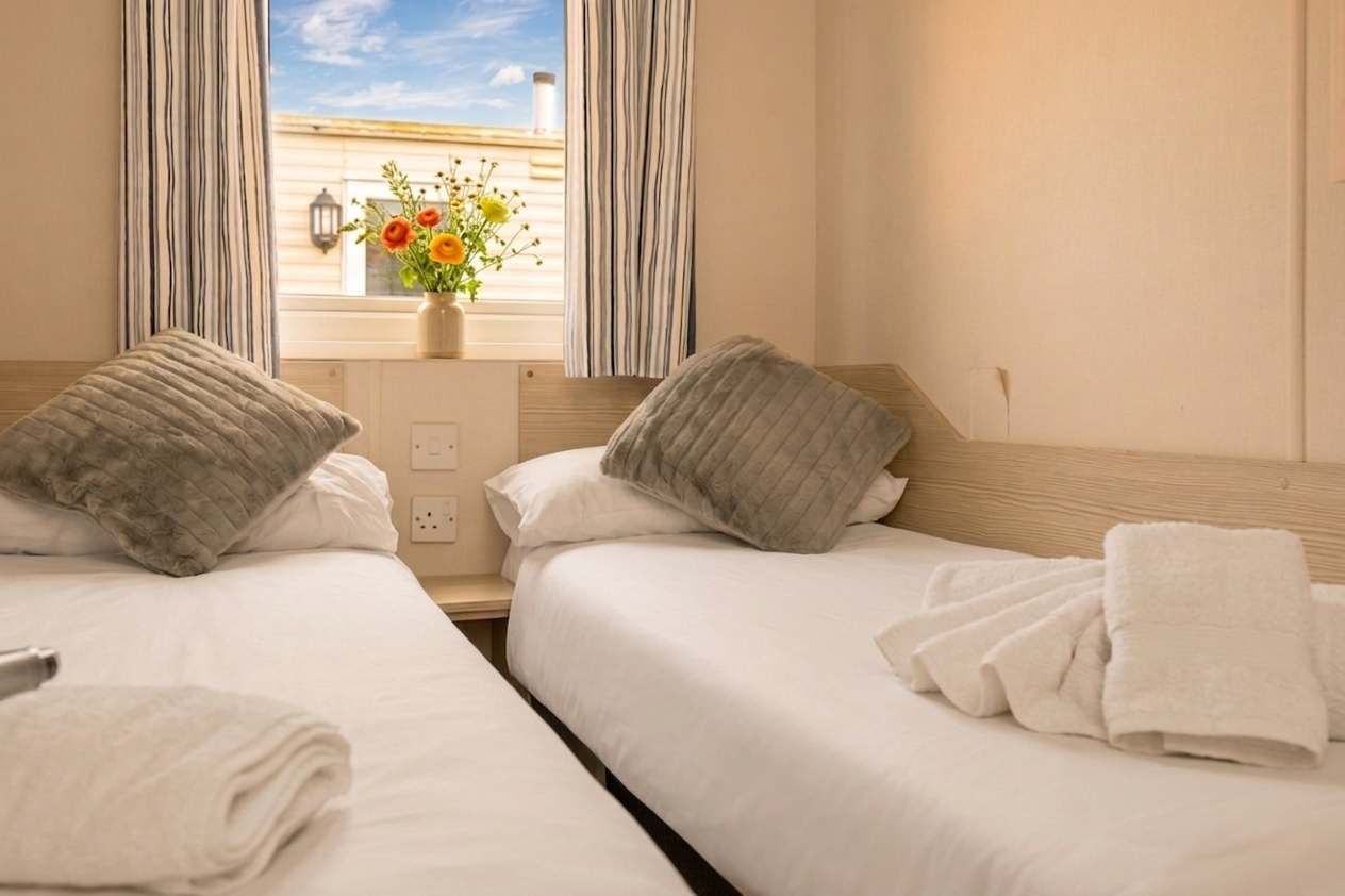 Seton Sands 3Beds Caravan with fast WiFi and Free Parking in Caravan 98C Saint Andrews, Links Road EH32 0QF - Property image 5 - VivreStays