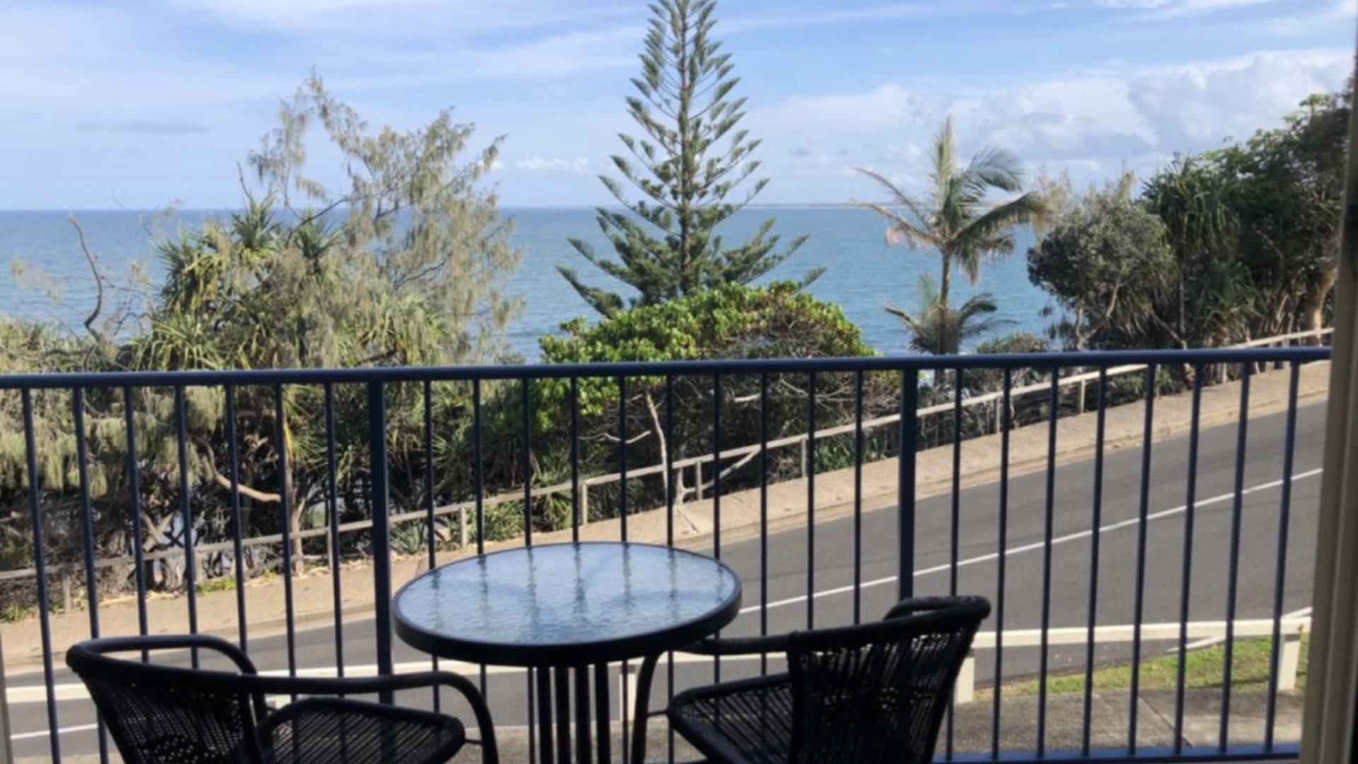 Shoreline U3 Coastal Views, Walk to Beach & Cafés
