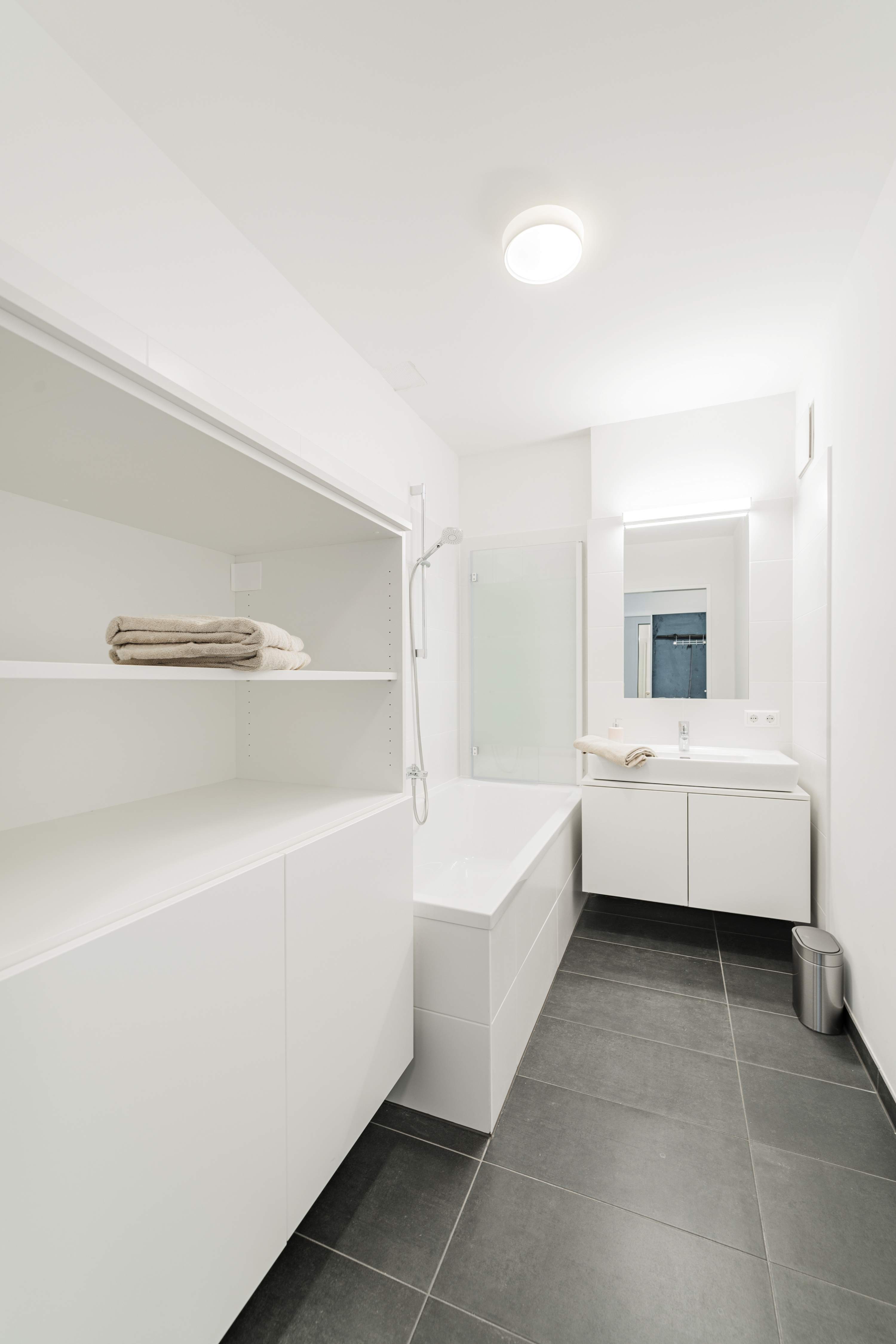 2 Zimmer Apartment mit Blick auf die Stadt