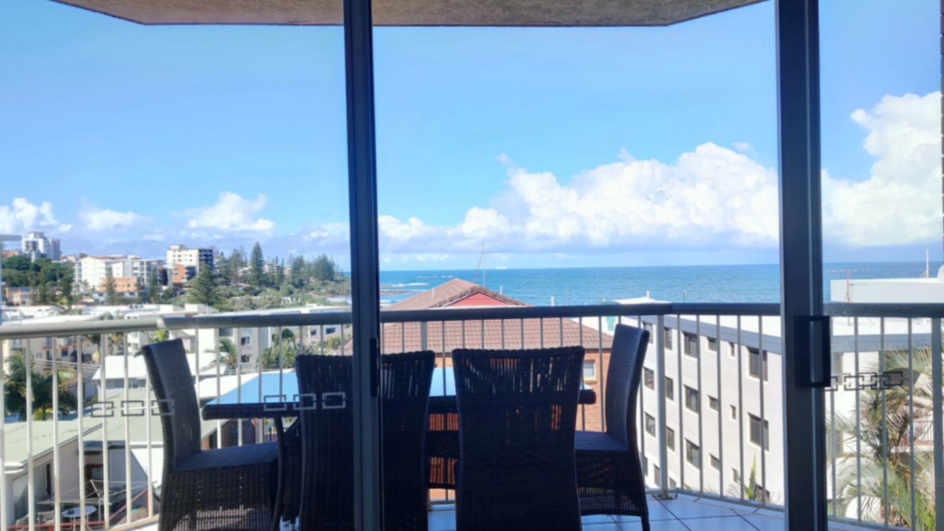 Solaris Court U5 Steps To Kings Beach Ocean Views