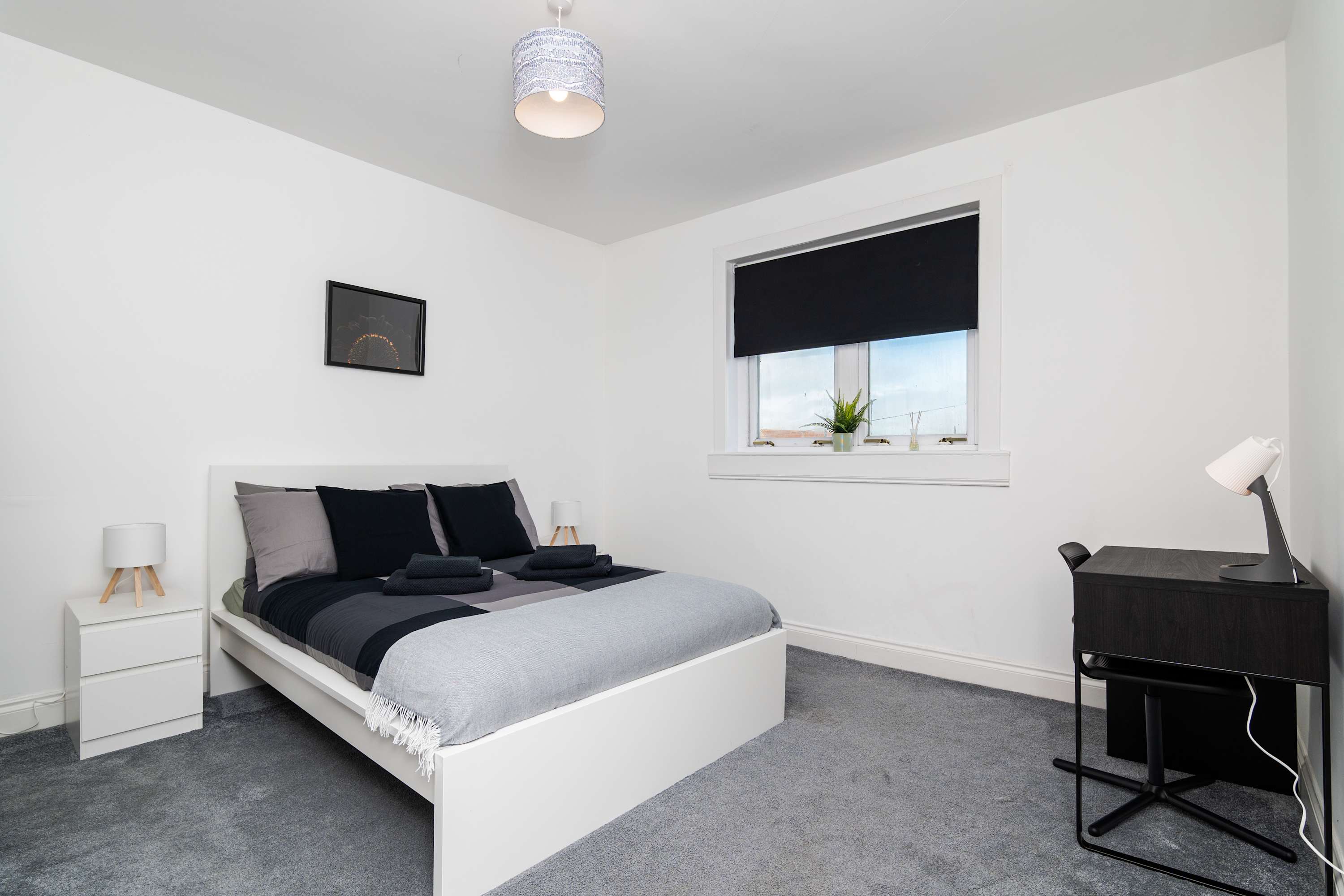 3BR Free Parking Near Hopetoun & Edinburgh Airport in Commissioner Street EH51 9AF - Property image 15 - VivreStays