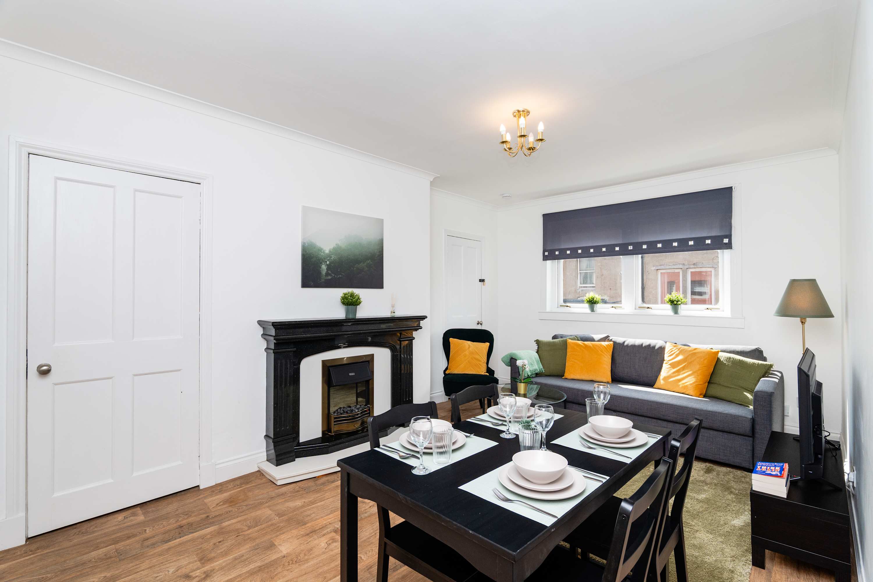 3BR Free Parking Near Hopetoun & Edinburgh Airport in Commissioner Street EH51 9AF - Property image 25 - VivreStays
