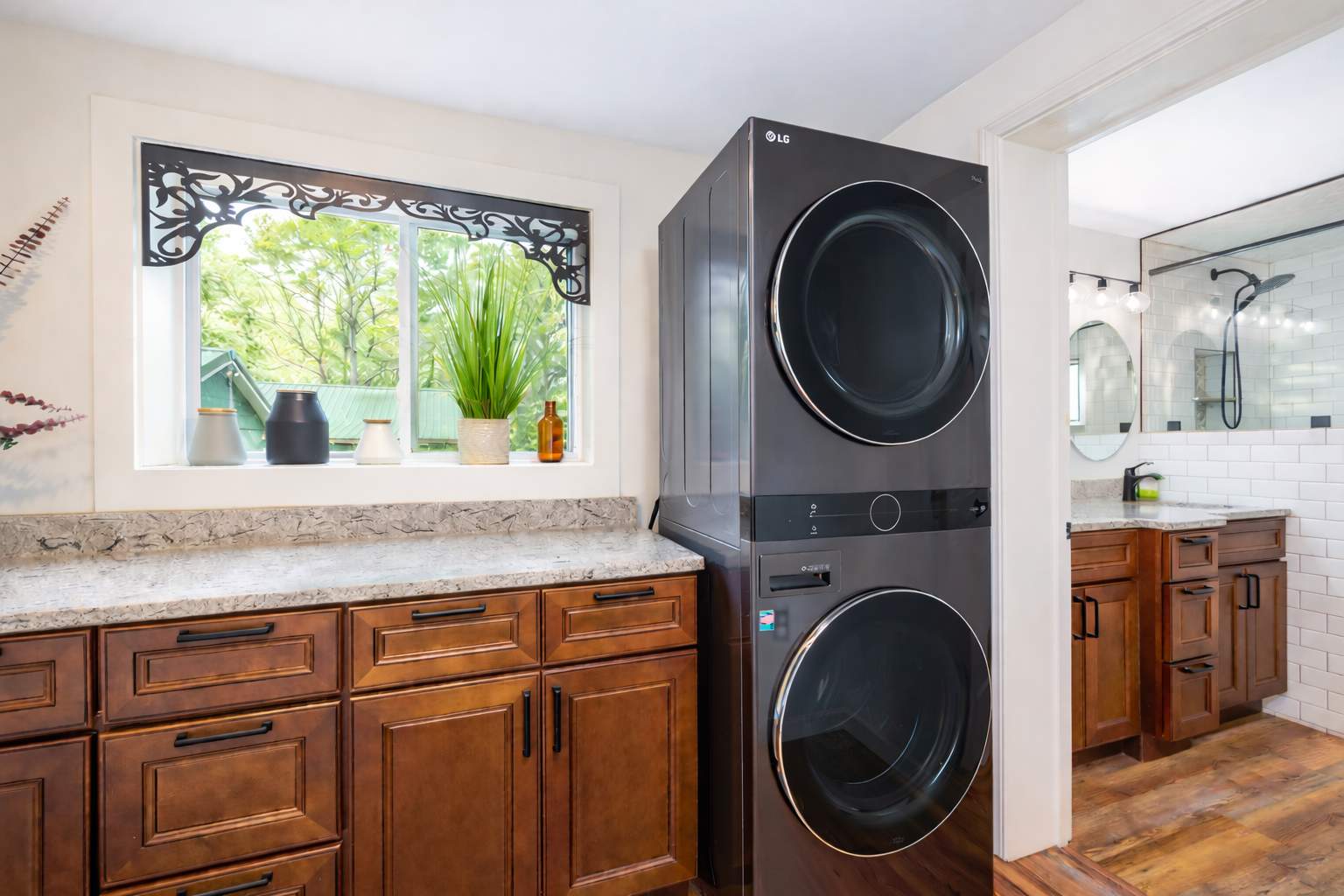 Kitchen Area | Full Washer + Dryer