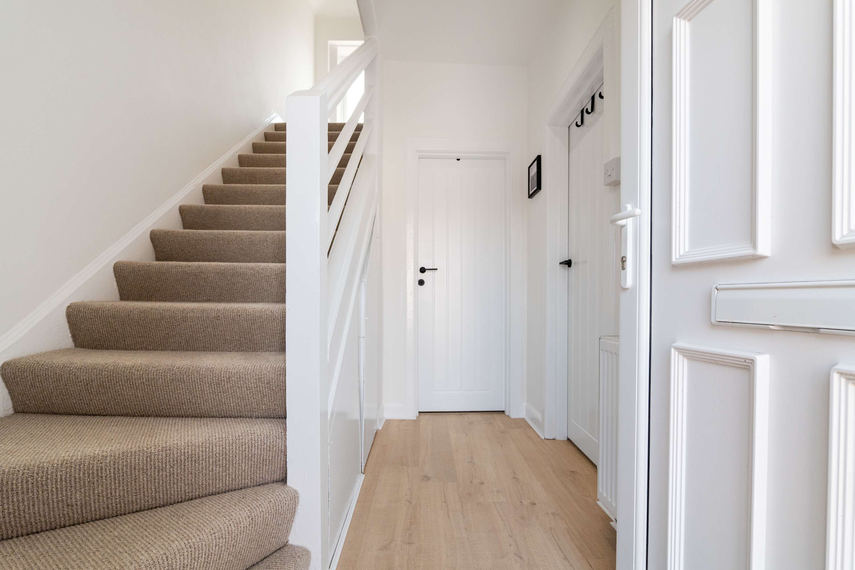 Spacious 2BR- Parking- Nr Fife Coast & Leven Beach in Chemiss Road 0 - Property image 18 - VivreStays