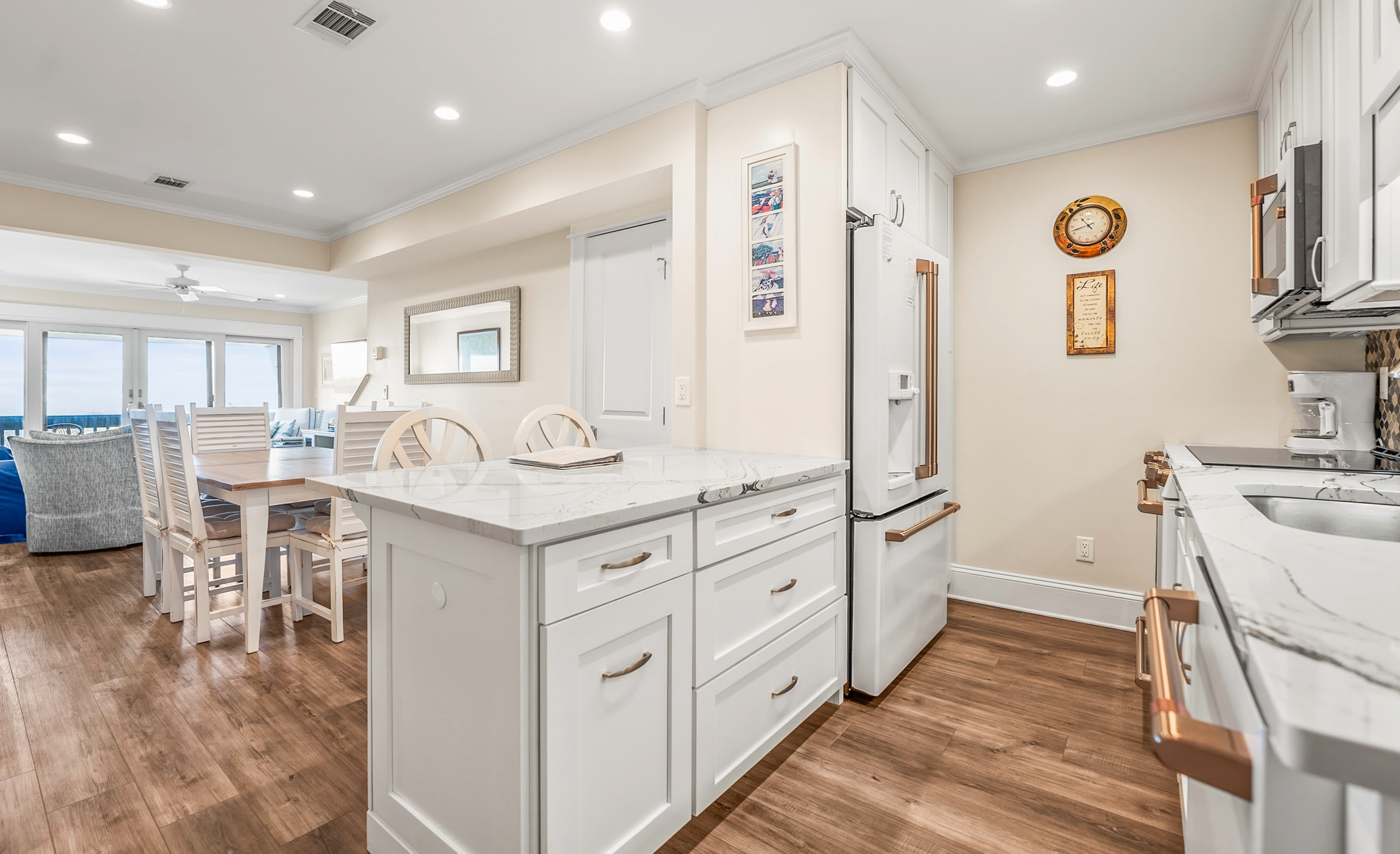 420 Captain John Fripp Villa | Photo 11