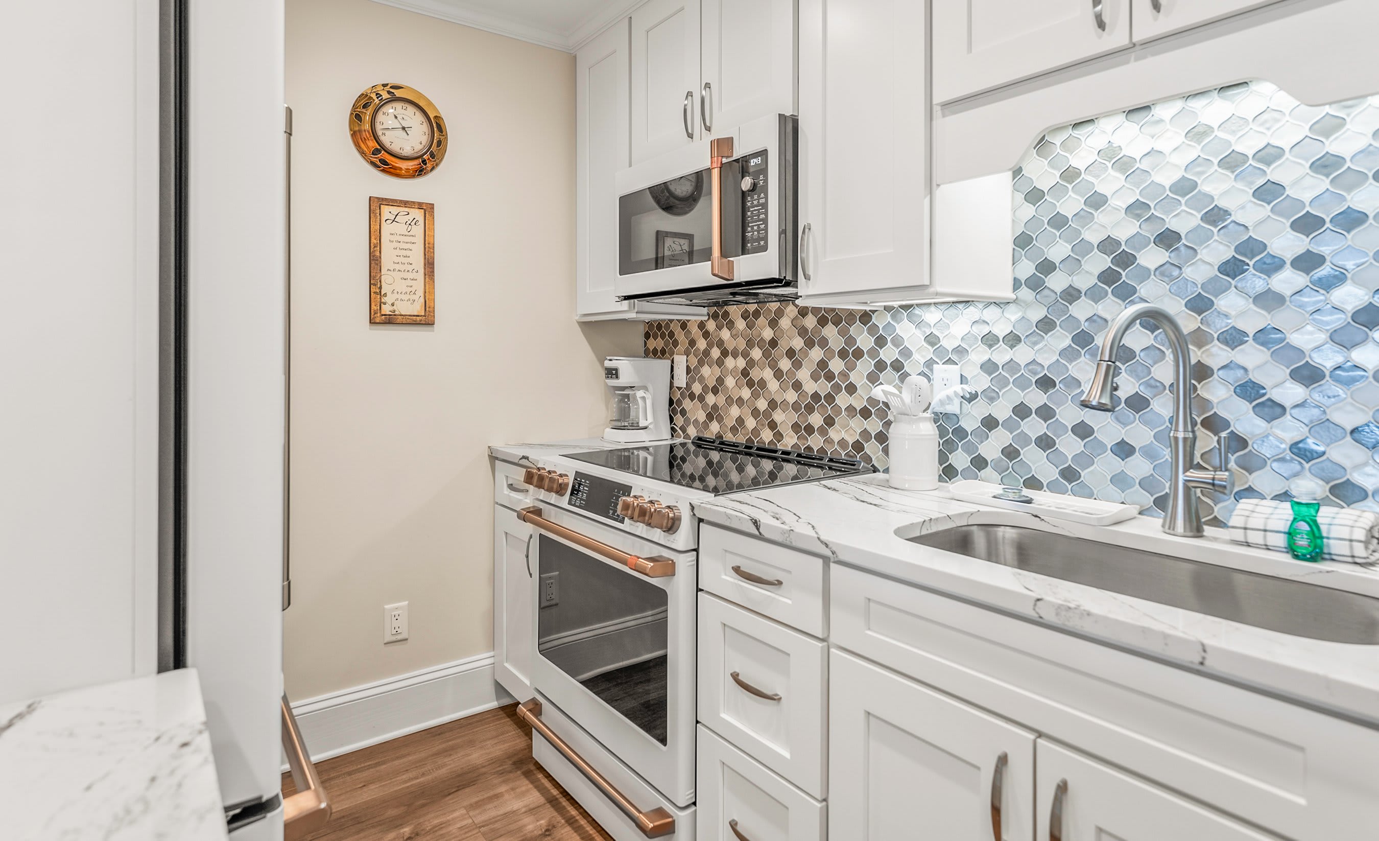 420 Captain John Fripp Villa | Photo 12