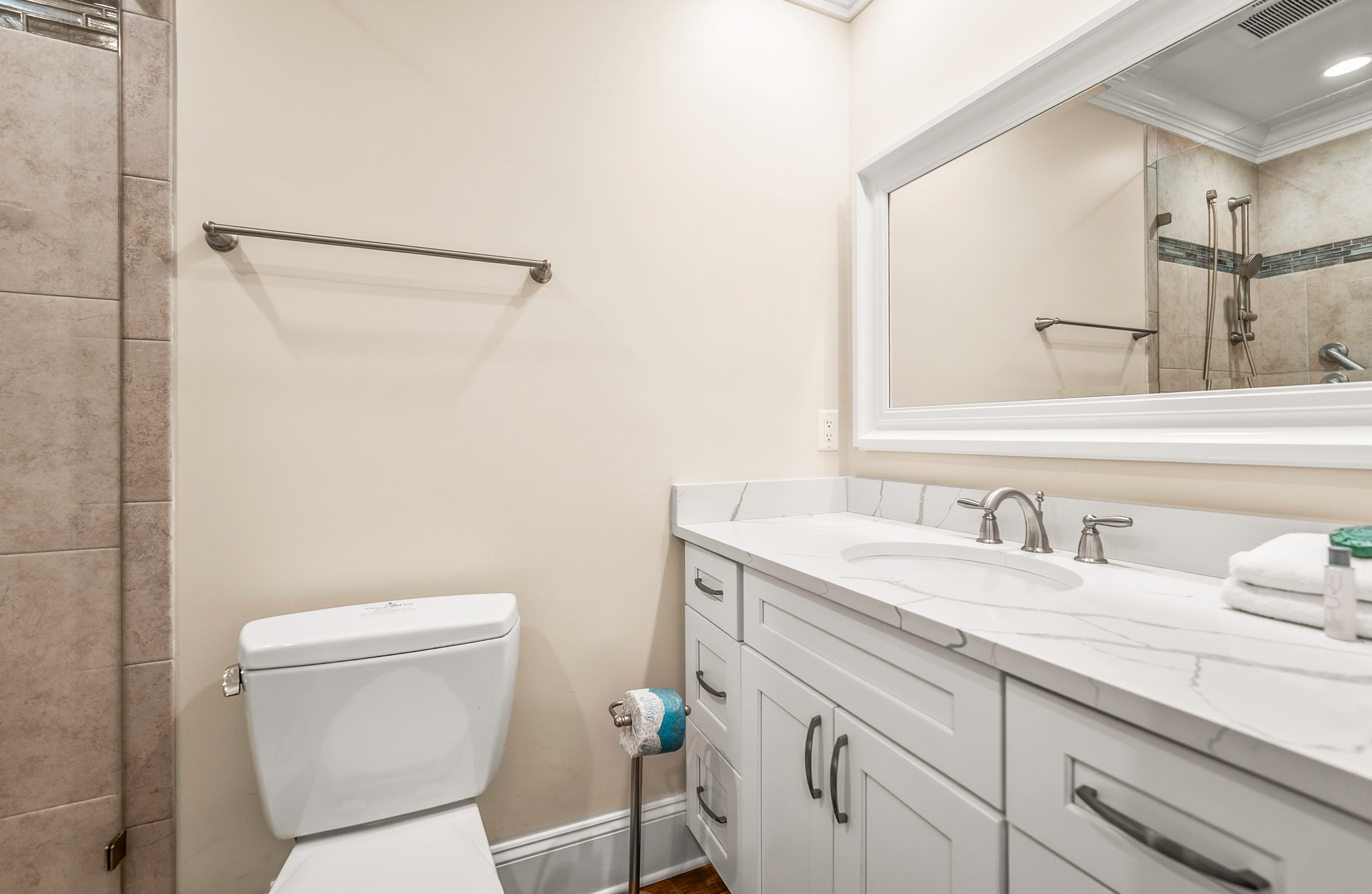 420 Captain John Fripp Villa | Photo 16