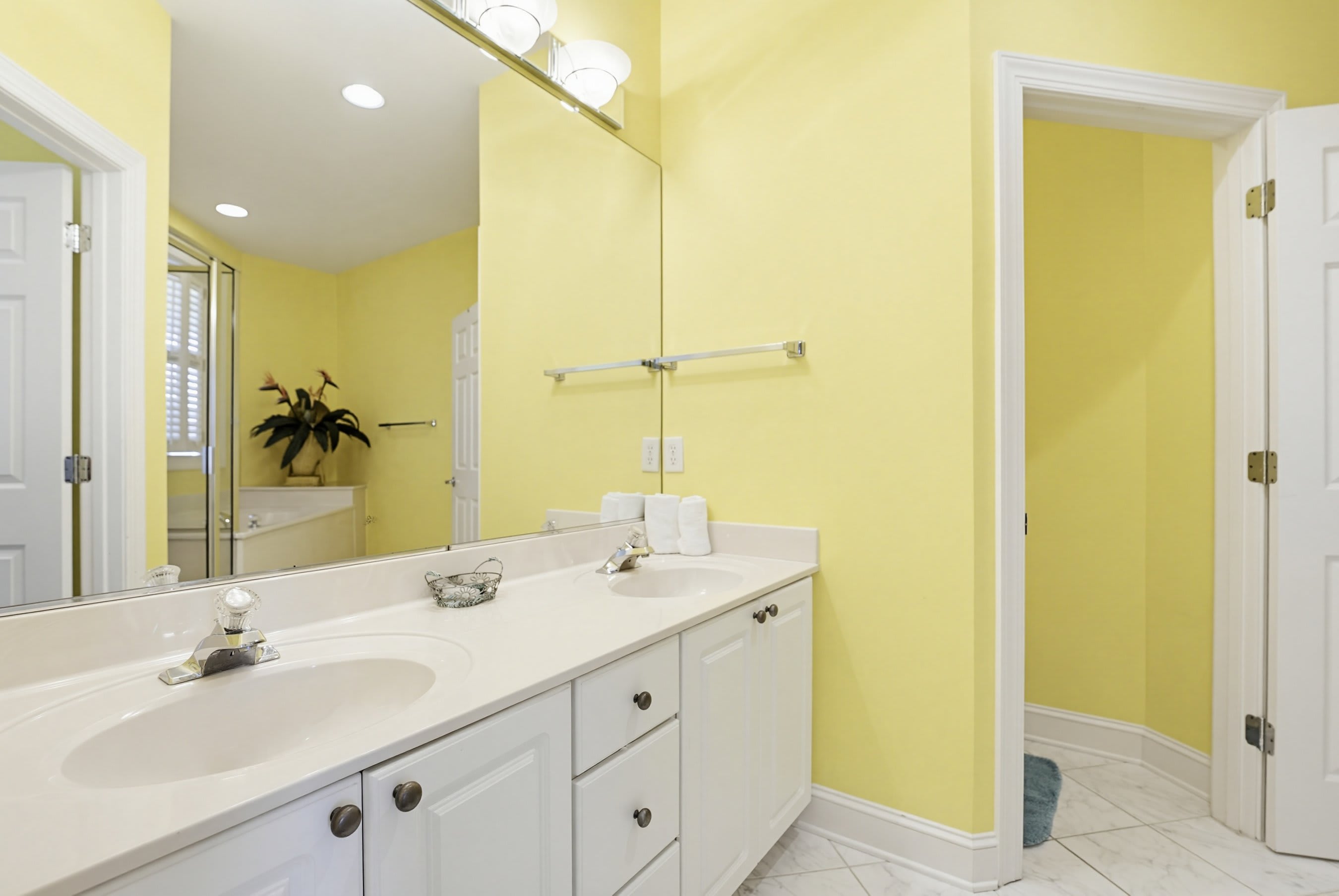 Guest En Suite Bathroom