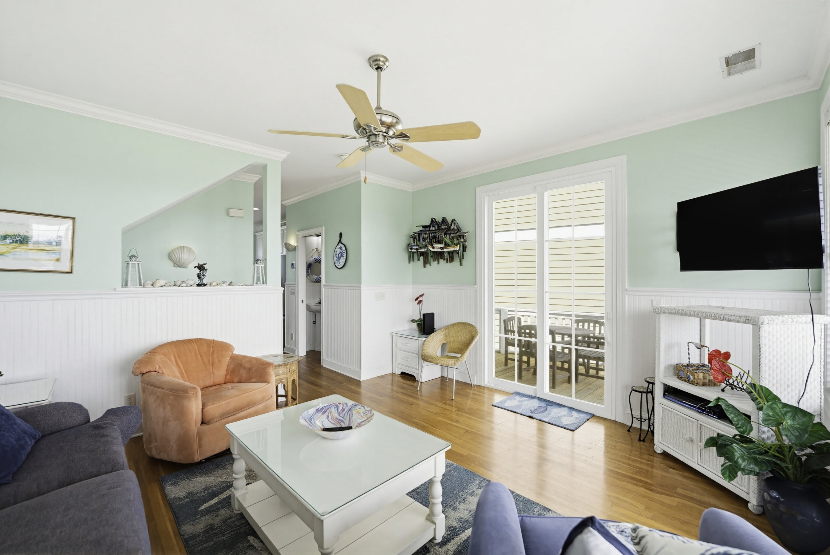 Living Room with Access to Main DeckKt