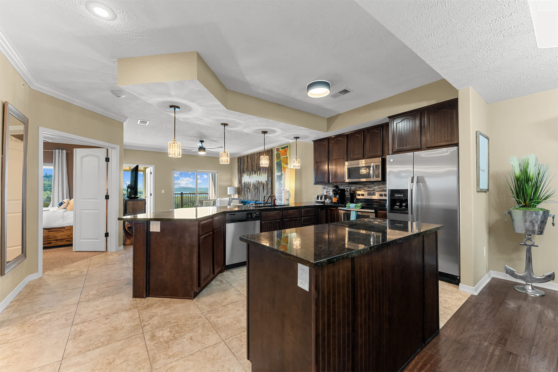 The chic, open kitchen is well equipped for an unforgettable getaway​