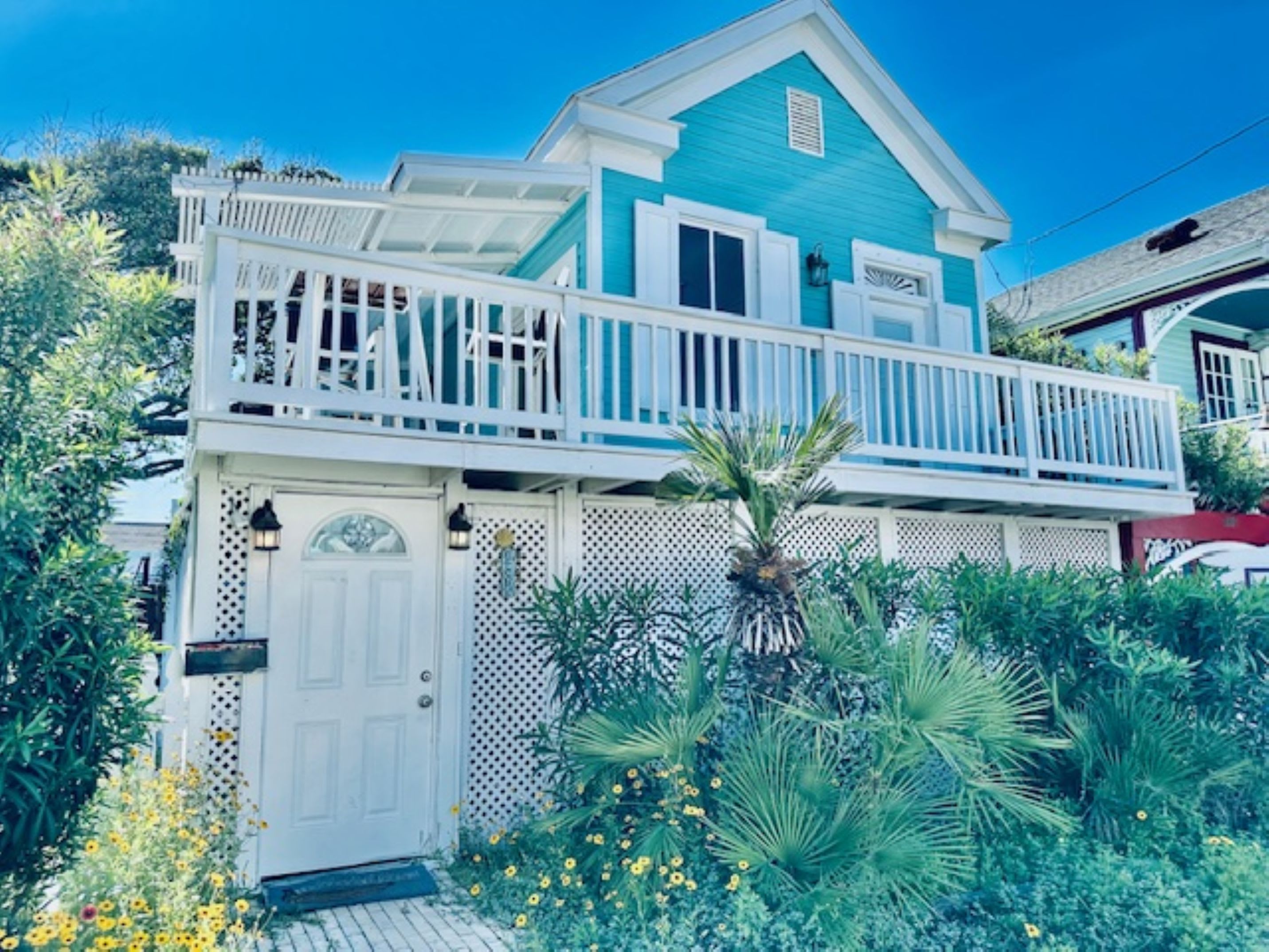 Welcome to Sandy Toes Stay!​