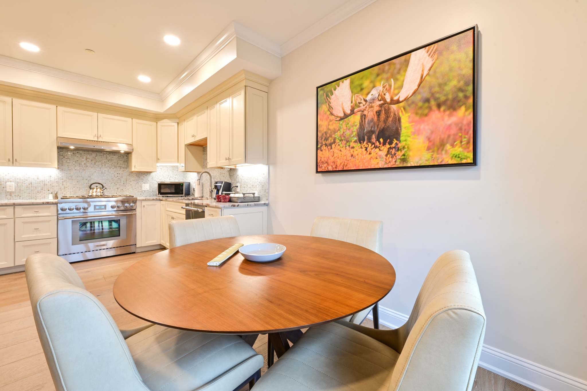 Hilltop Woodland One Bedroom Suite