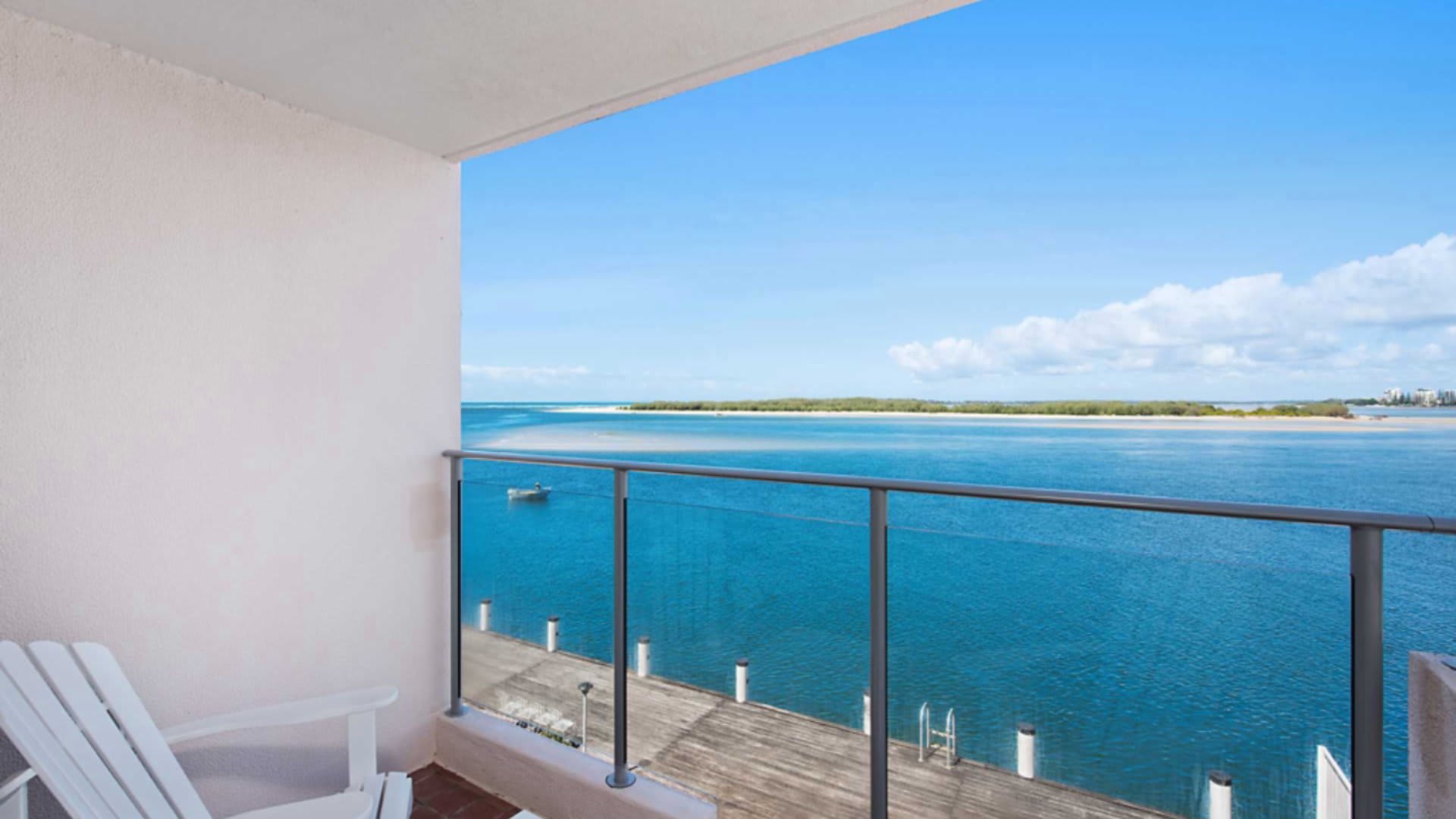 Pumicestone Chase U8 Jetty, Pool & Views