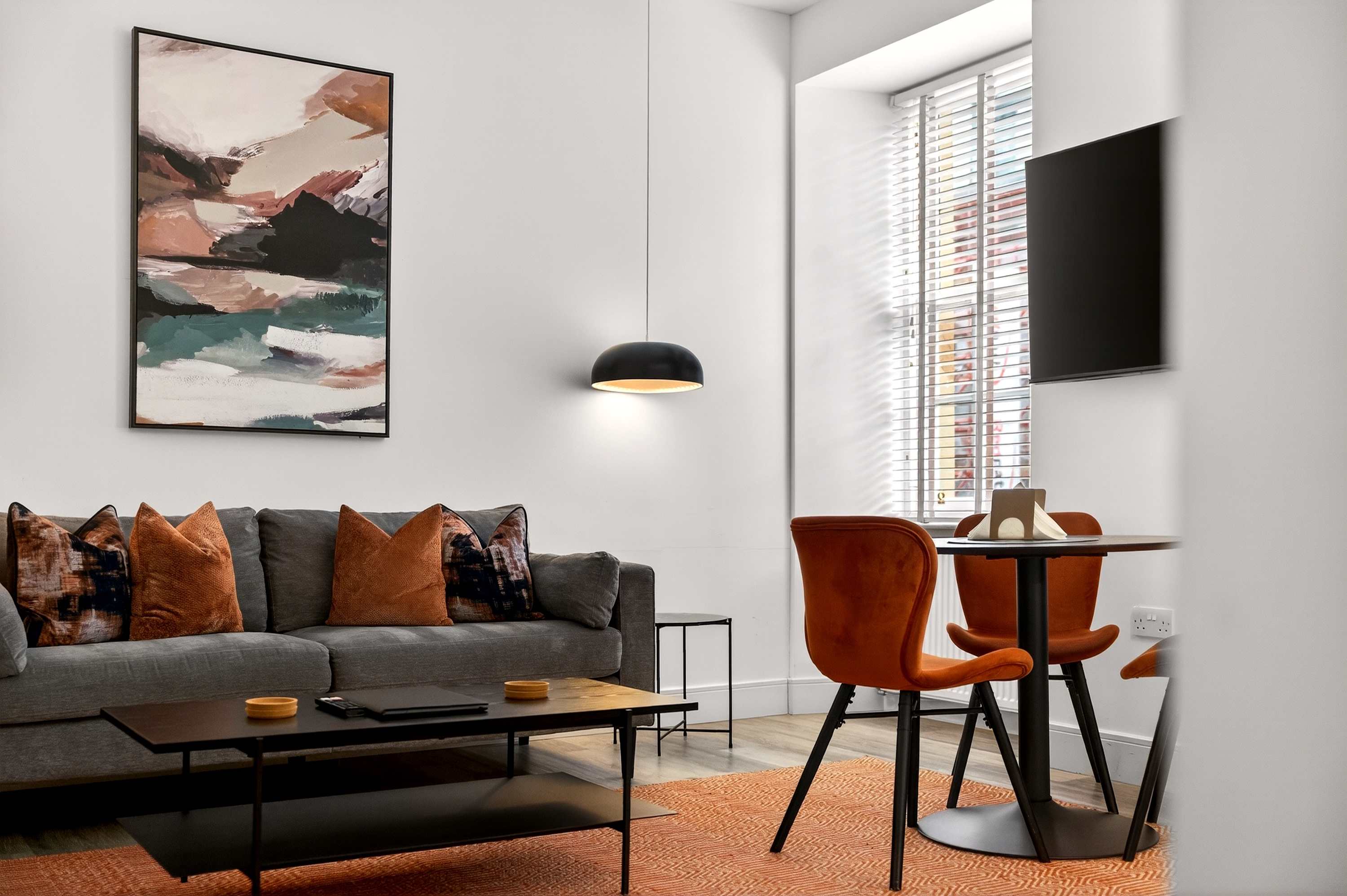 City Escape Just a Stone's Throw to Buchanan St in 20 Bath Street G2 1HB - Property image 5 - VivreStays
