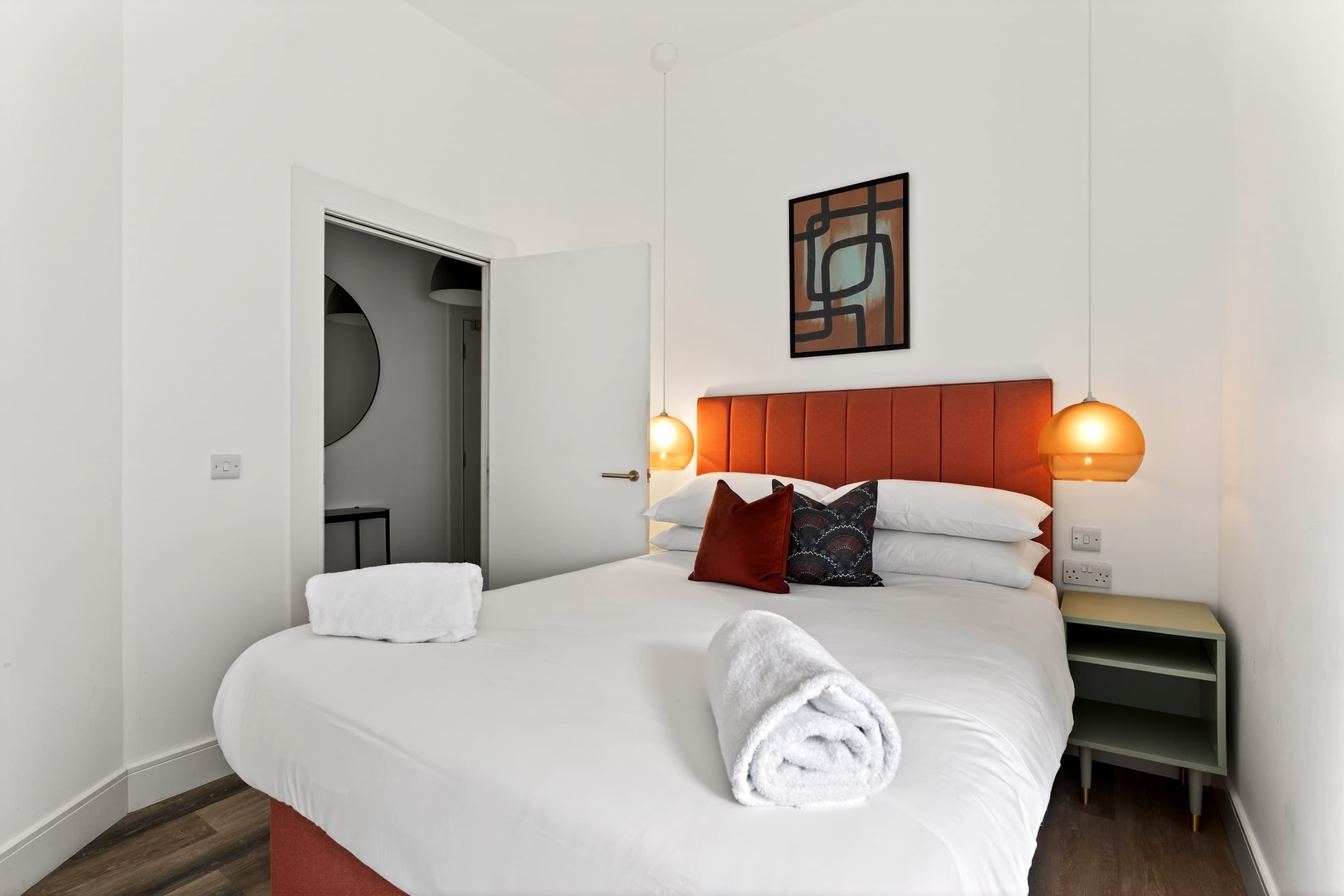 City Escape Just a Stone's Throw to Buchanan St in 20 Bath Street G2 1HB - Property image 9 - VivreStays