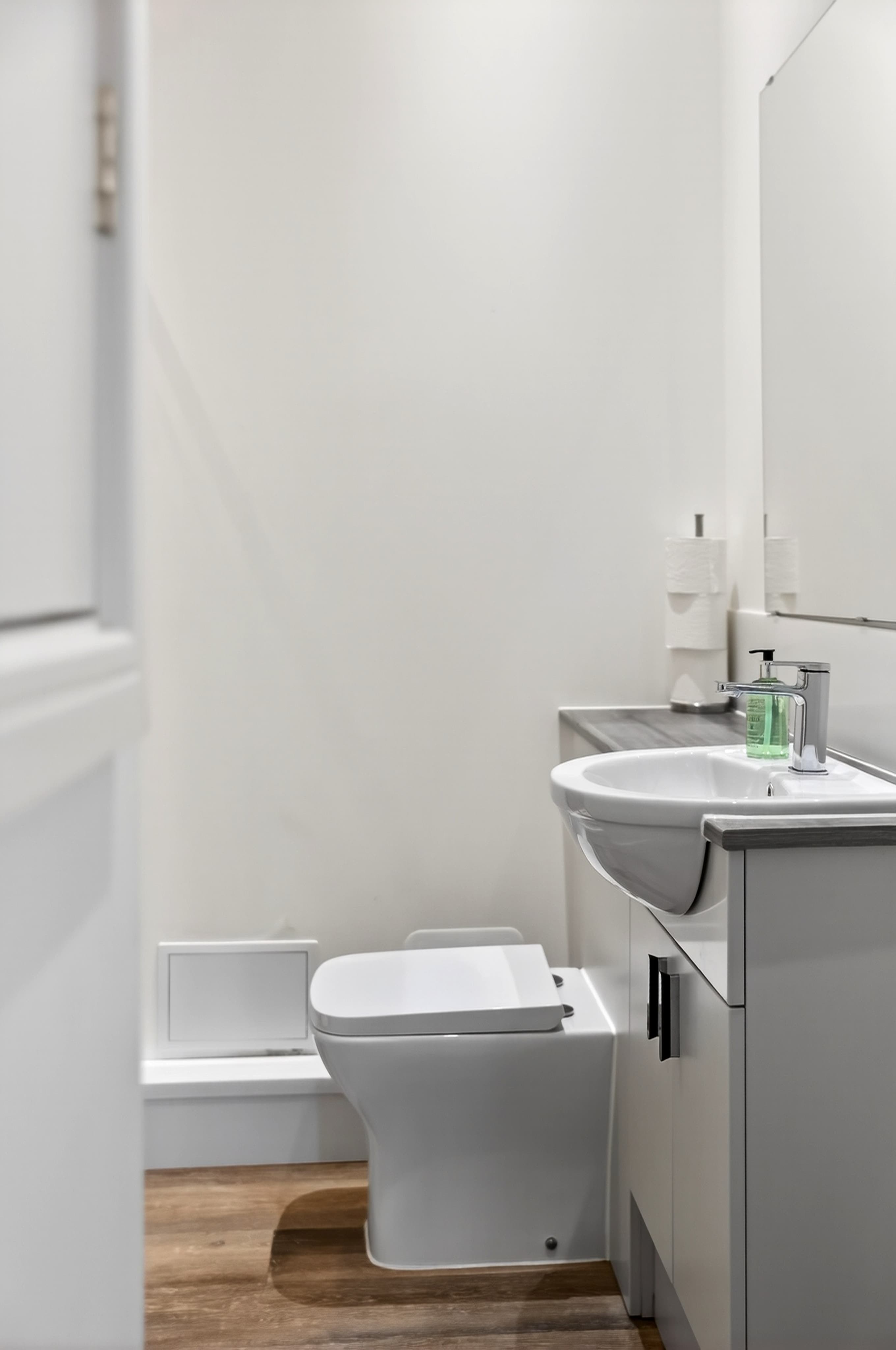 City Escape Just a Stone's Throw to Buchanan St in 20 Bath Street G2 1HB - Property image 15 - VivreStays