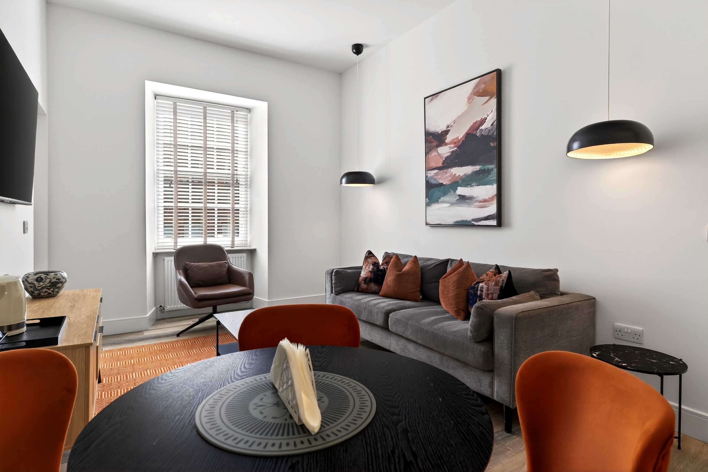 View Modern City Apartment Just off Buchanan St in Bath Street 20 G2 1HB Modern City Apartment Just off Buchanan St in Bath Street 20 G2 1HB - Property image 4 - VivreStays
