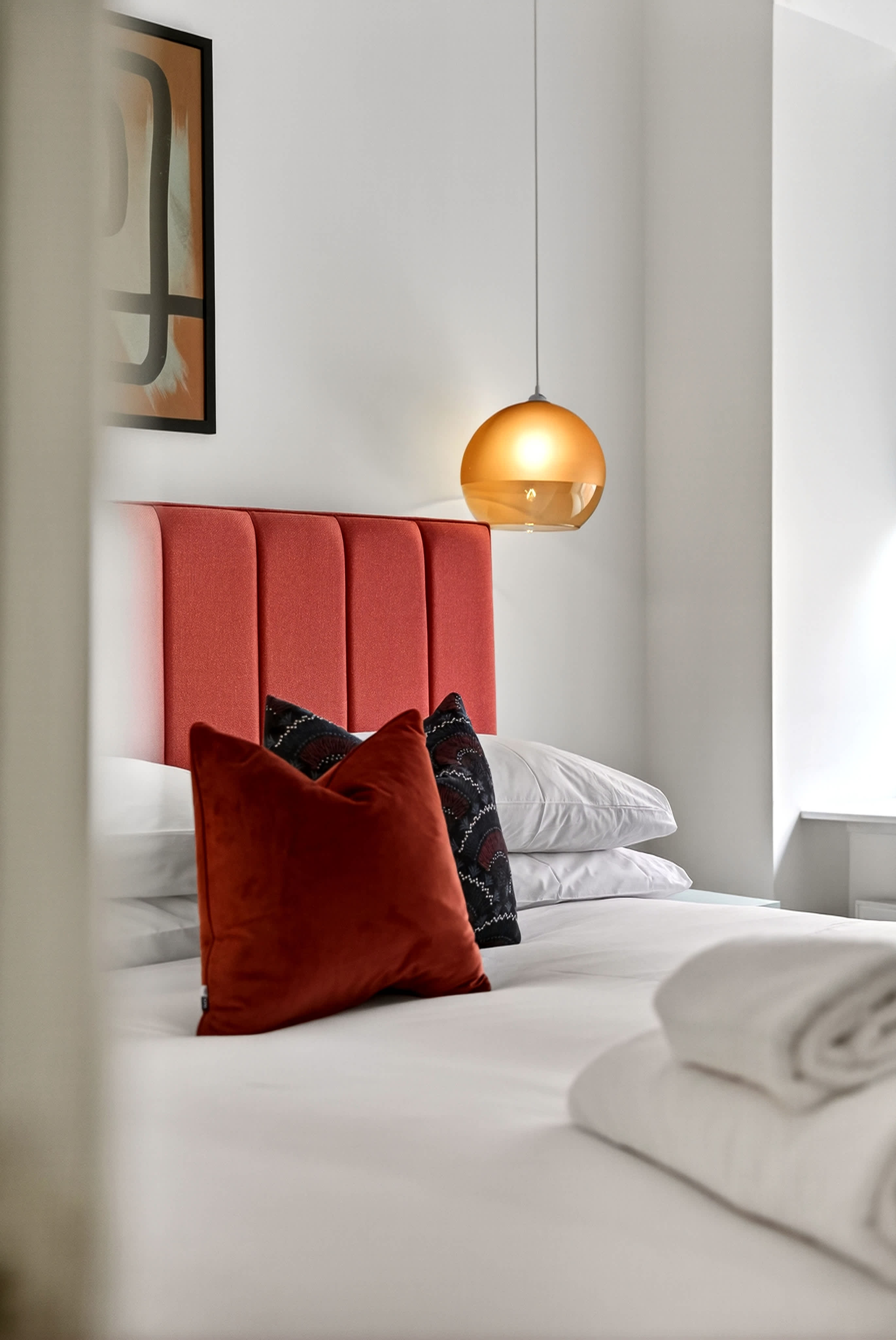View Modern City Apartment Just off Buchanan St in Bath Street 20 G2 1HB Modern City Apartment Just off Buchanan St in Bath Street 20 G2 1HB - Property image 13 - VivreStays